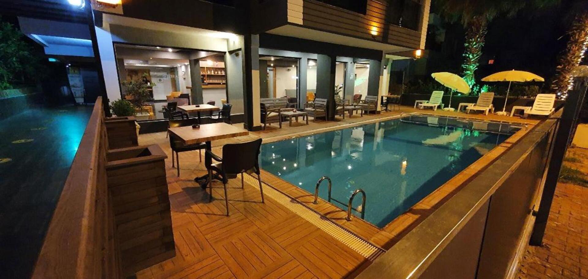 Ramona Hotel 32