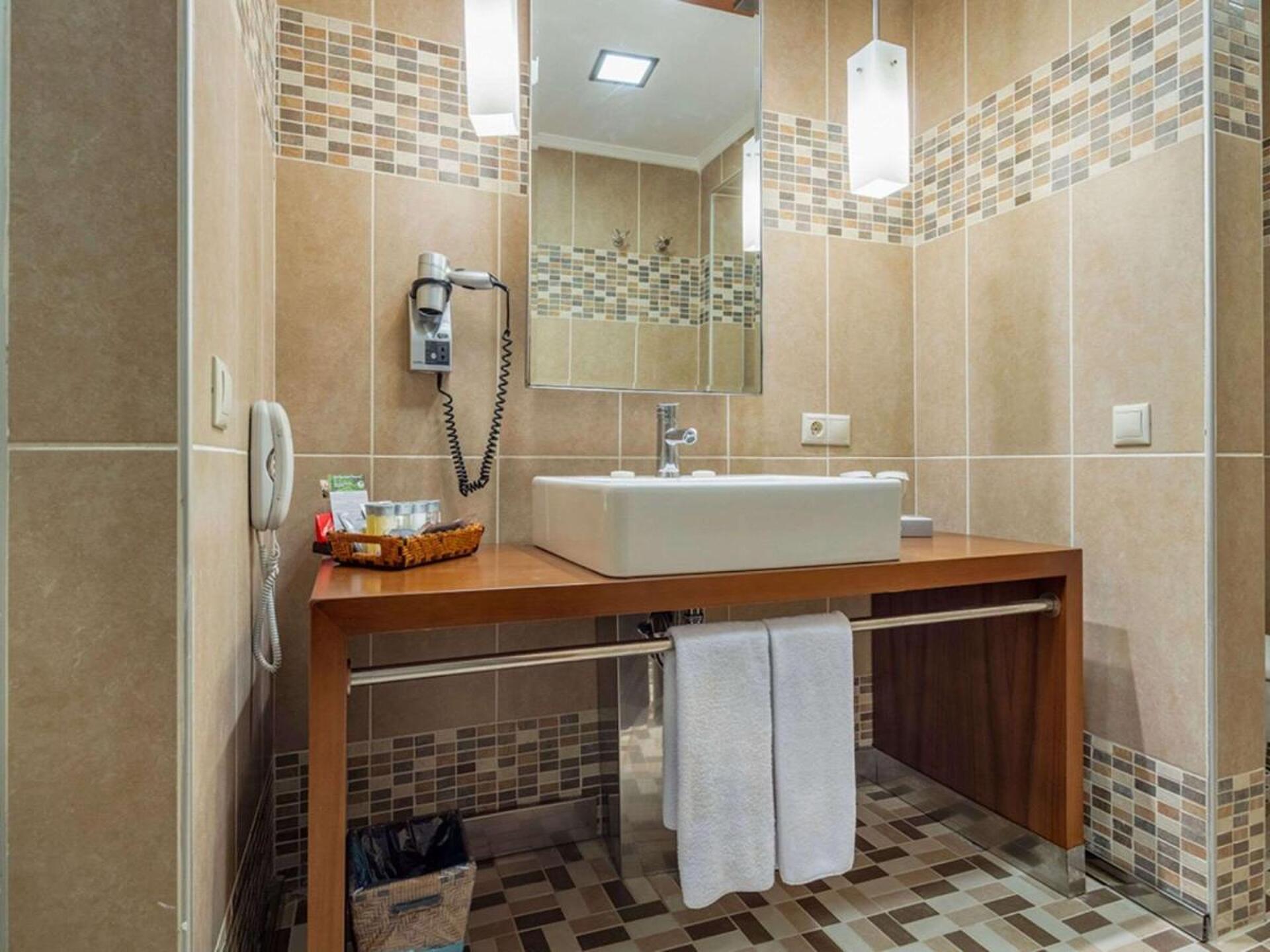 Rixos Sungate 2