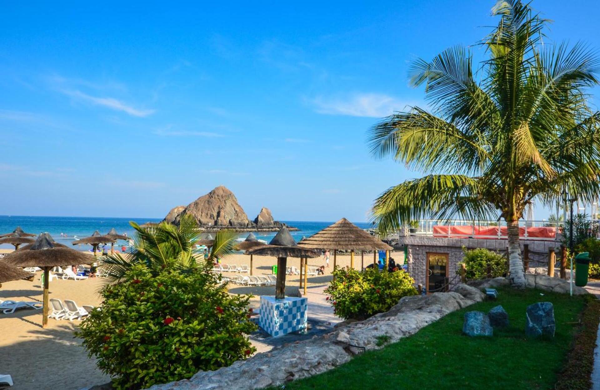 Sandy Beach Hotel & Resort 4* 35