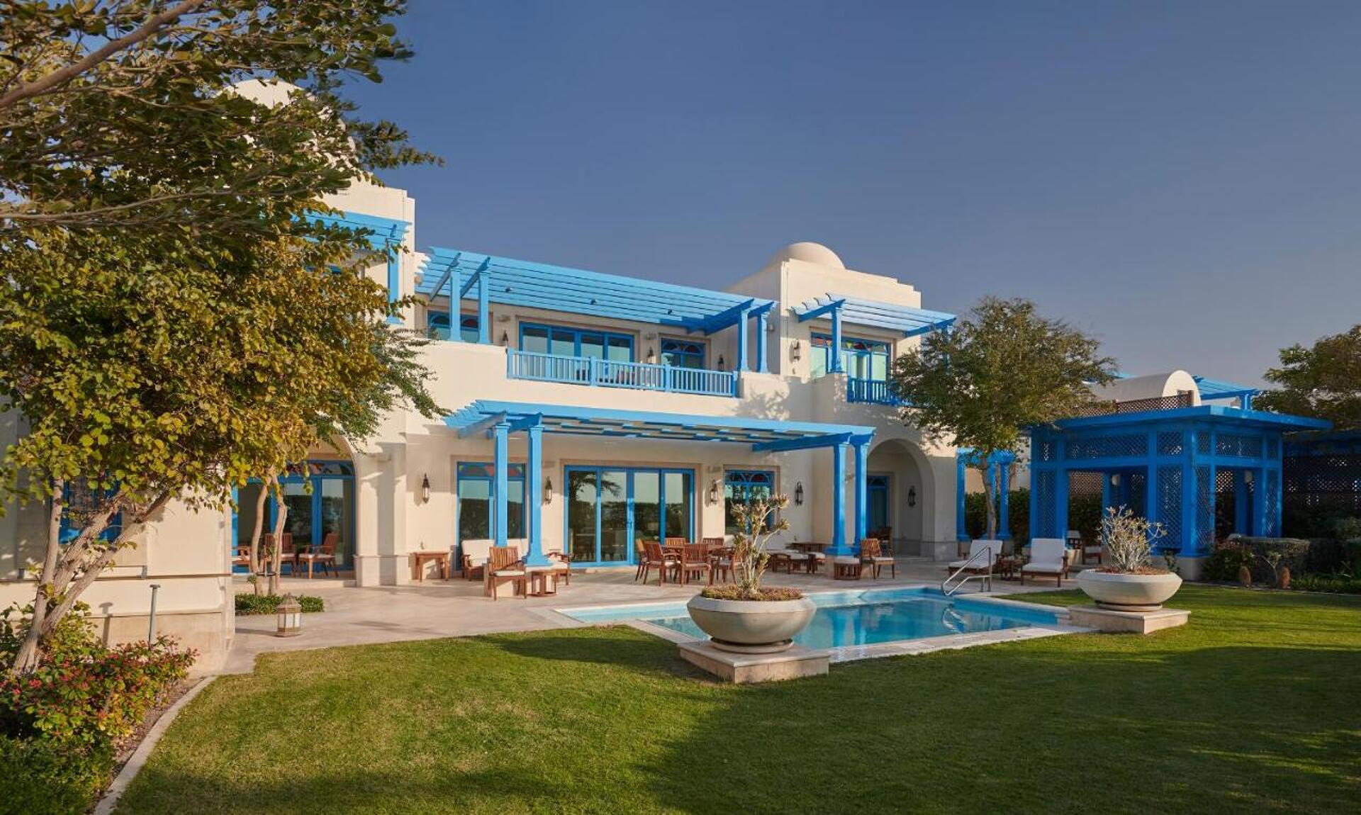 Hilton Salwa Beach Resort & Villas 5* 6