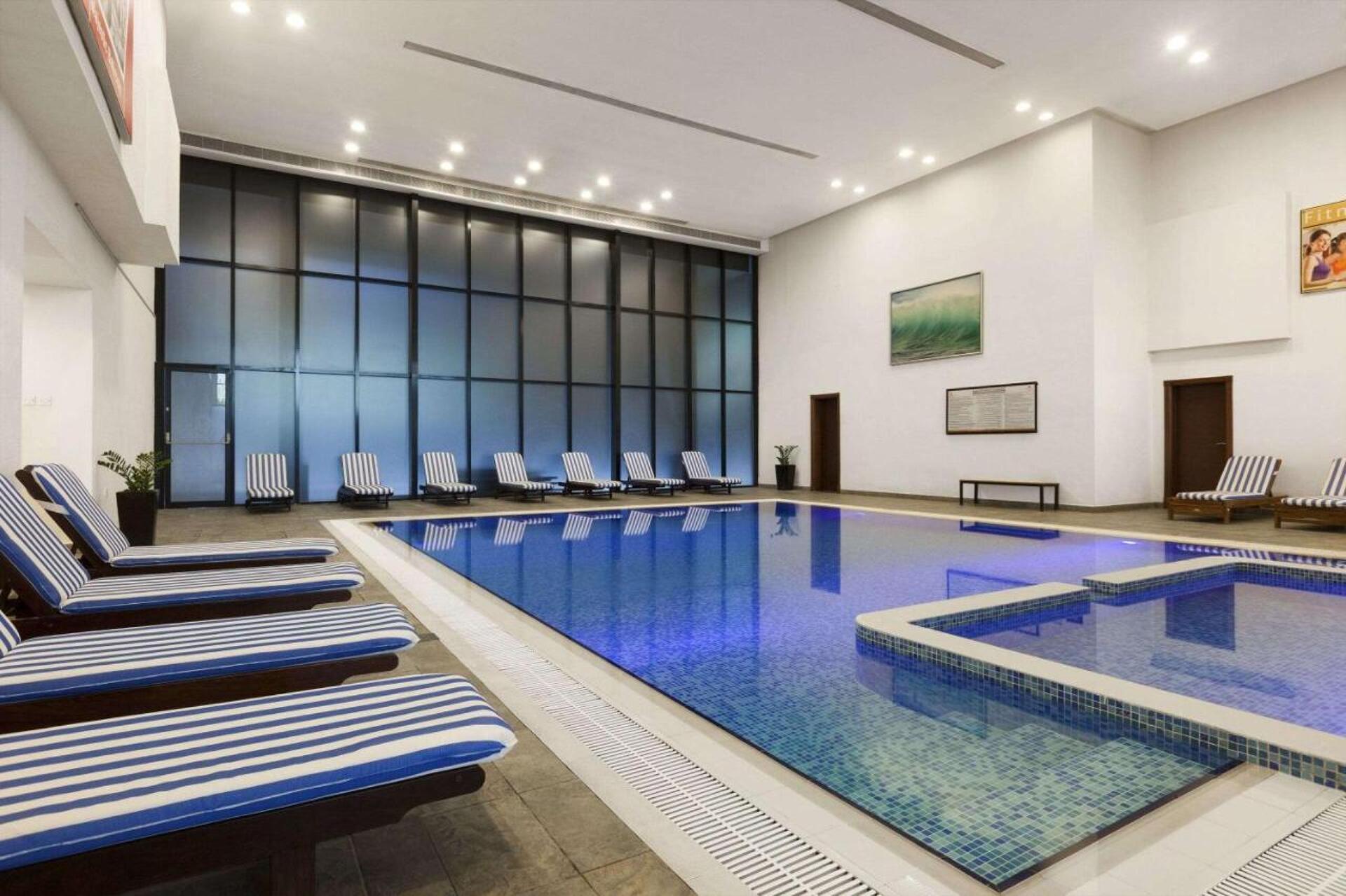 Ramada Hotel & Suites Ajman 7