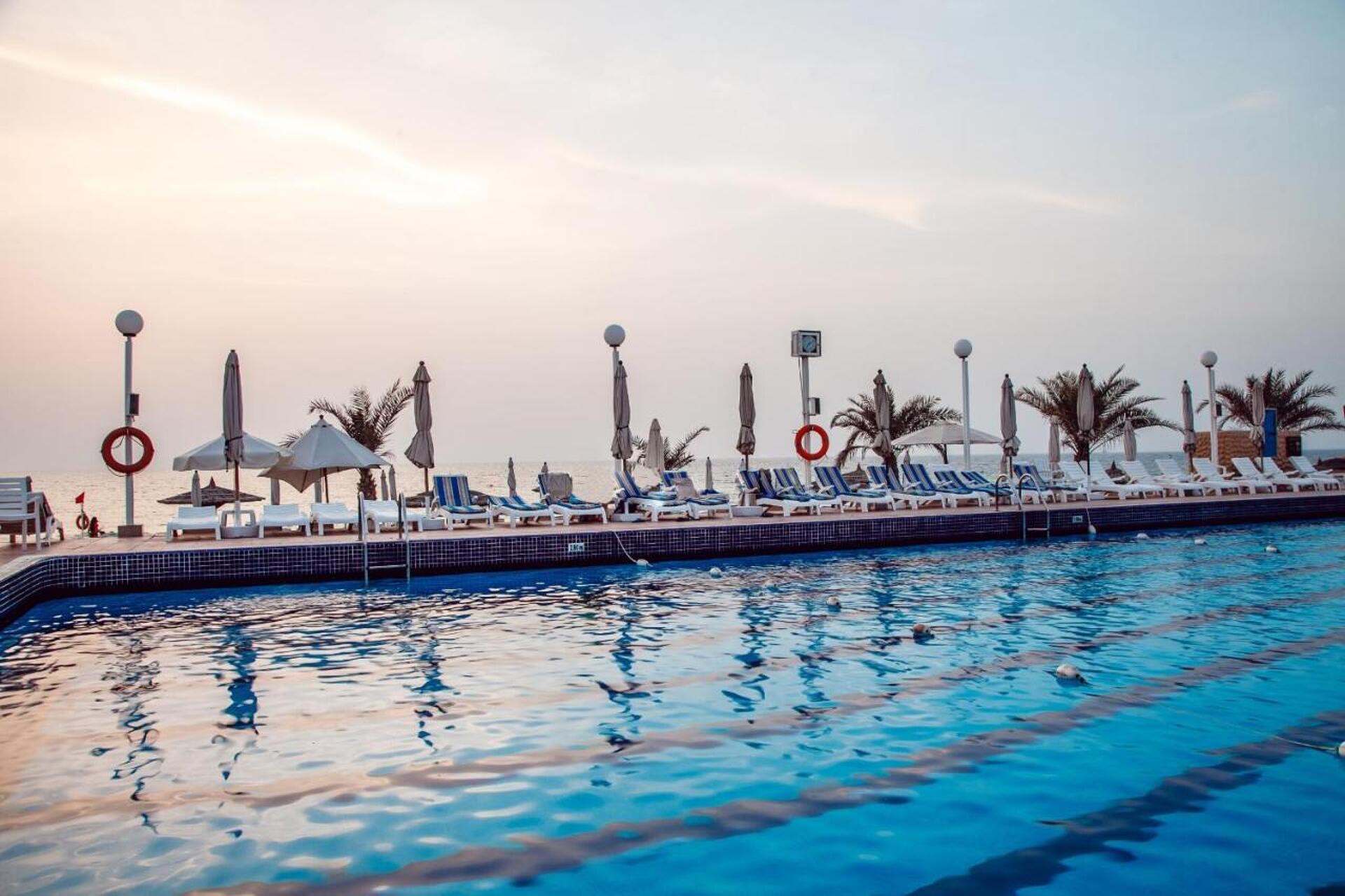 Sharjah Carlton Hotel 4* 13