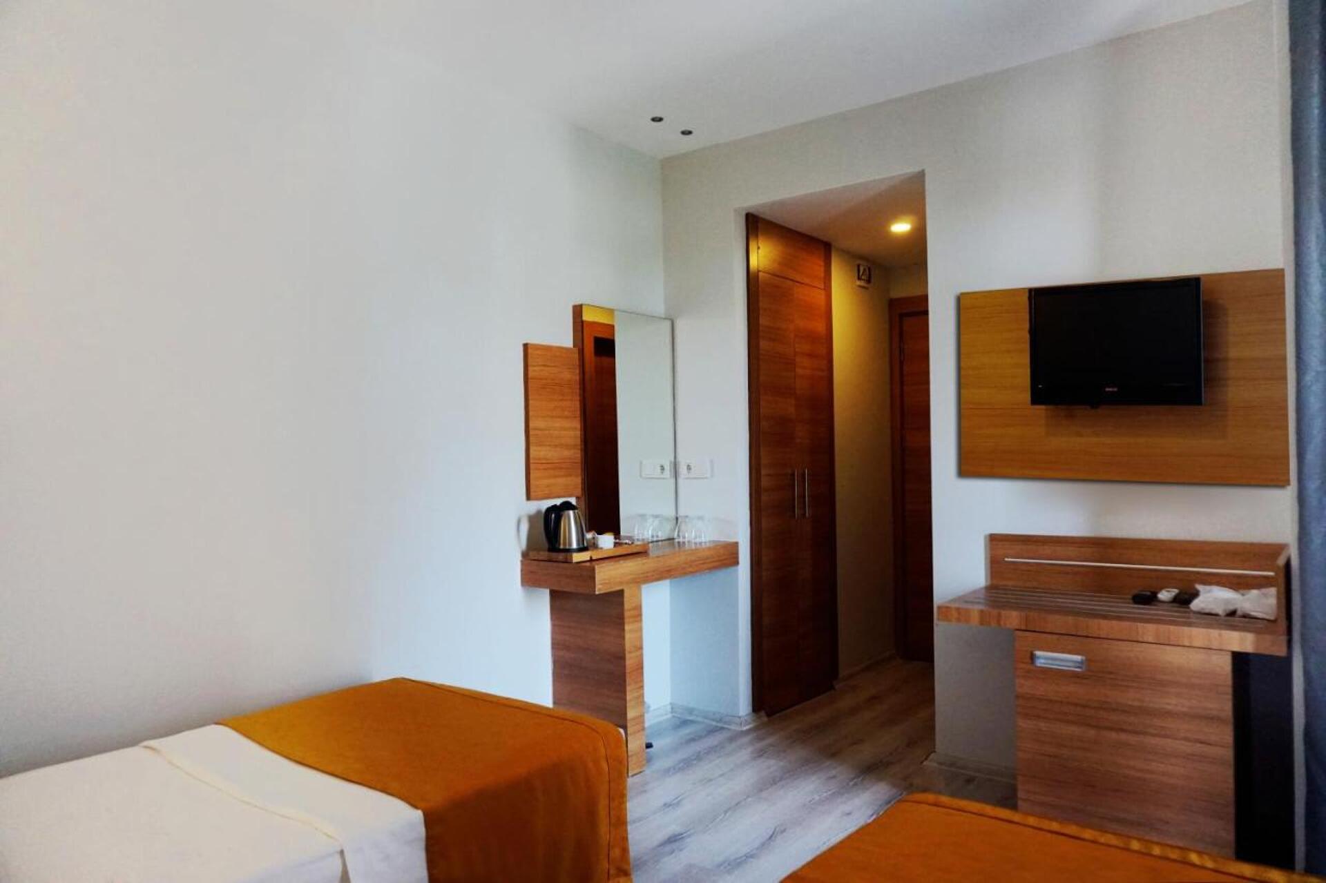 Ramona Hotel 24