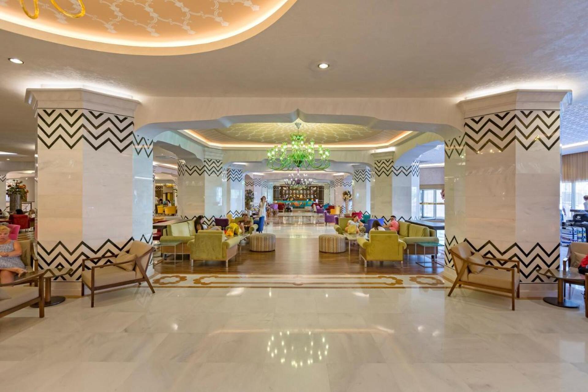 Royal Taj Mahal 5* 17