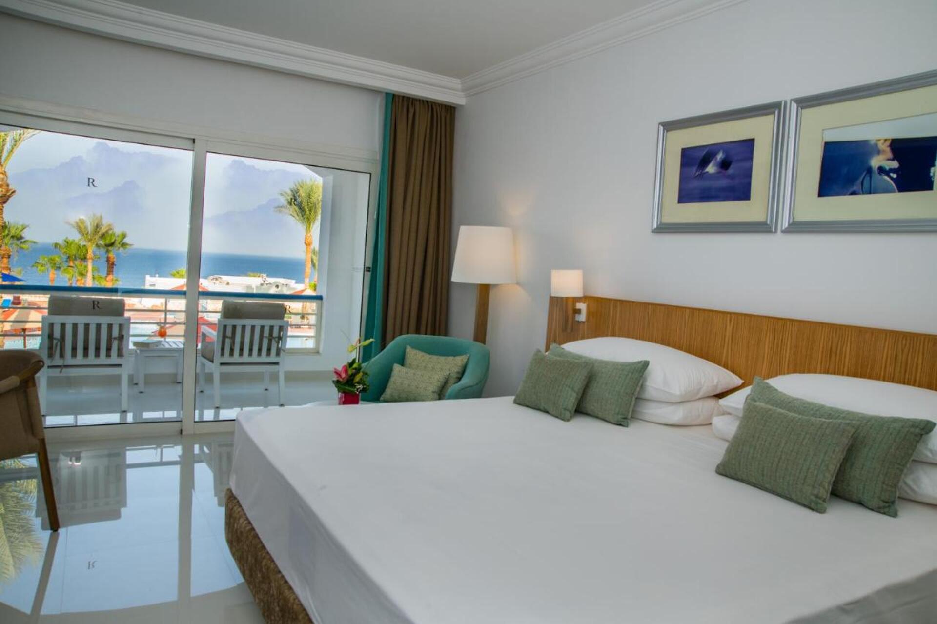 Renaissance Sharm El Sheikh Golden View Beach Resort 4