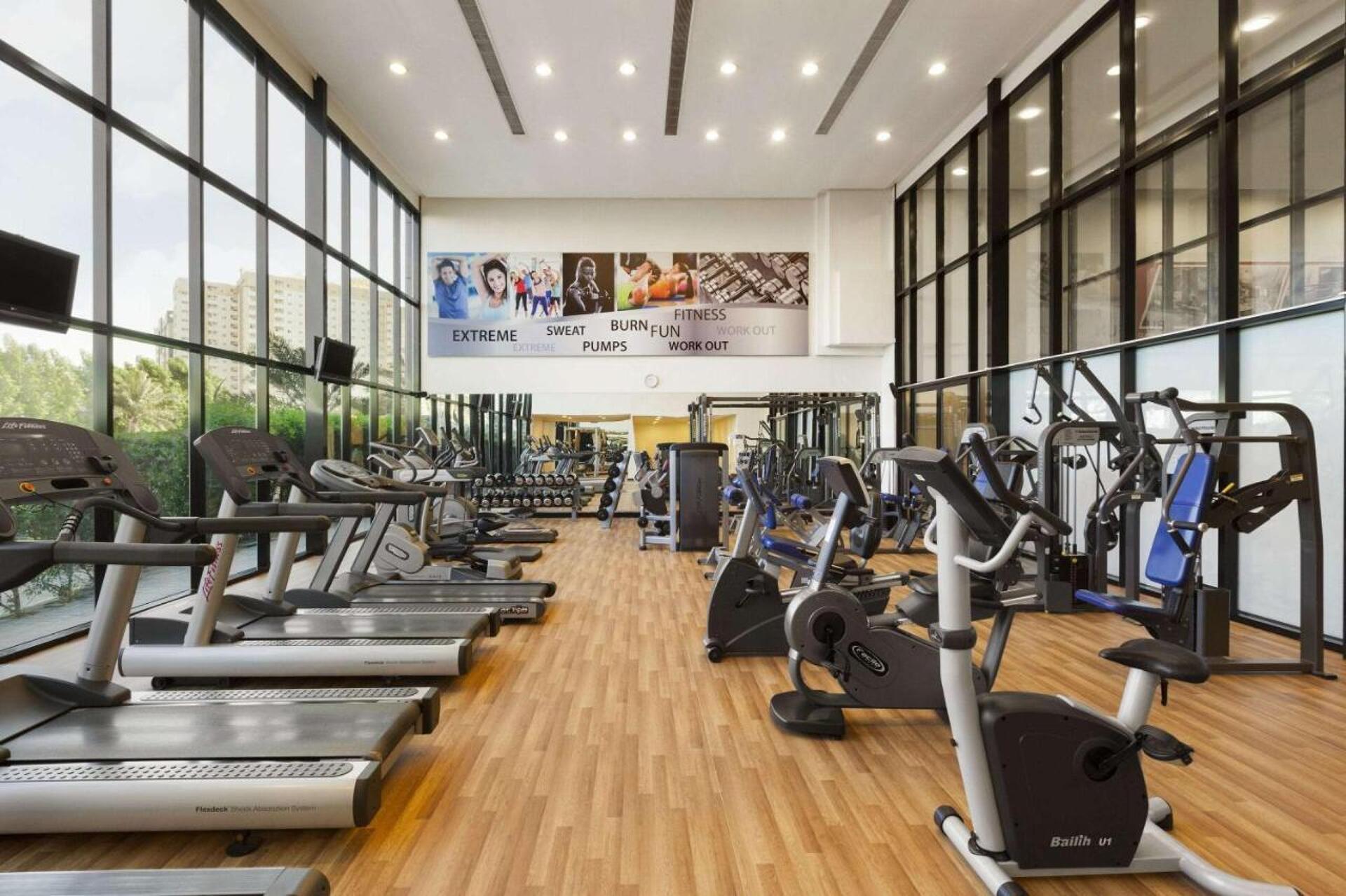 Ramada Hotel & Suites Ajman 5