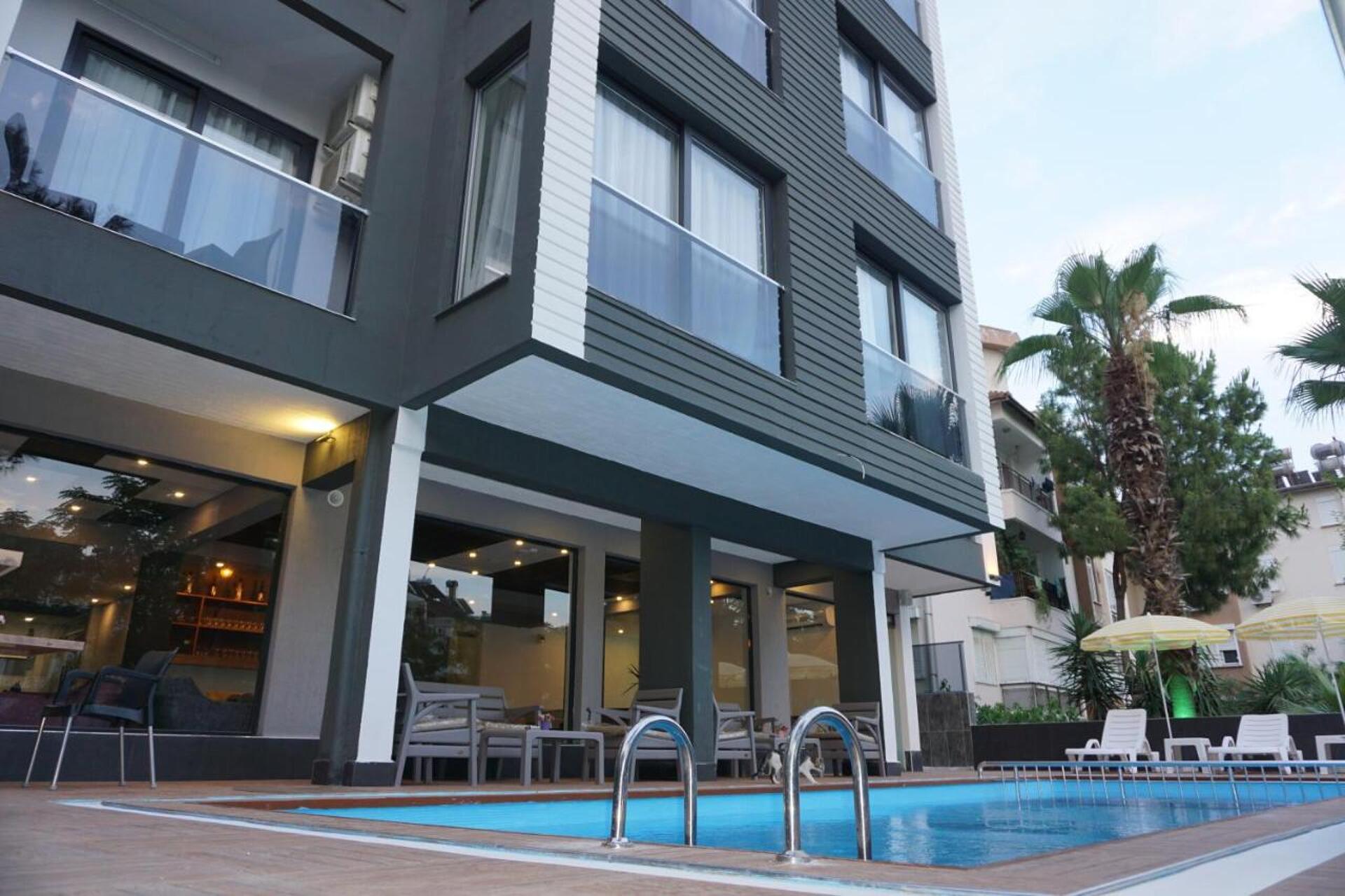 Ramona Hotel 4