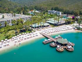 Crystal Green Bay Resort & Spa 5*