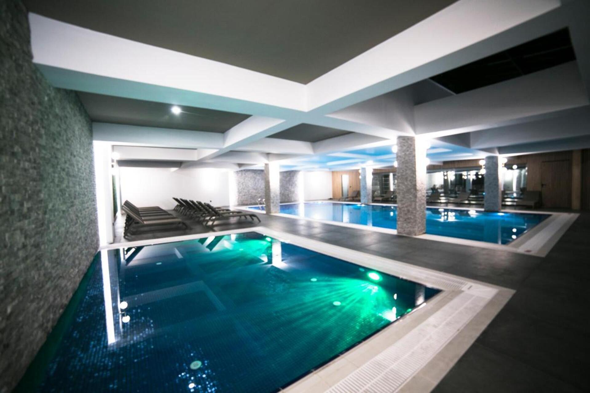 Sailor's Beach Club 29
