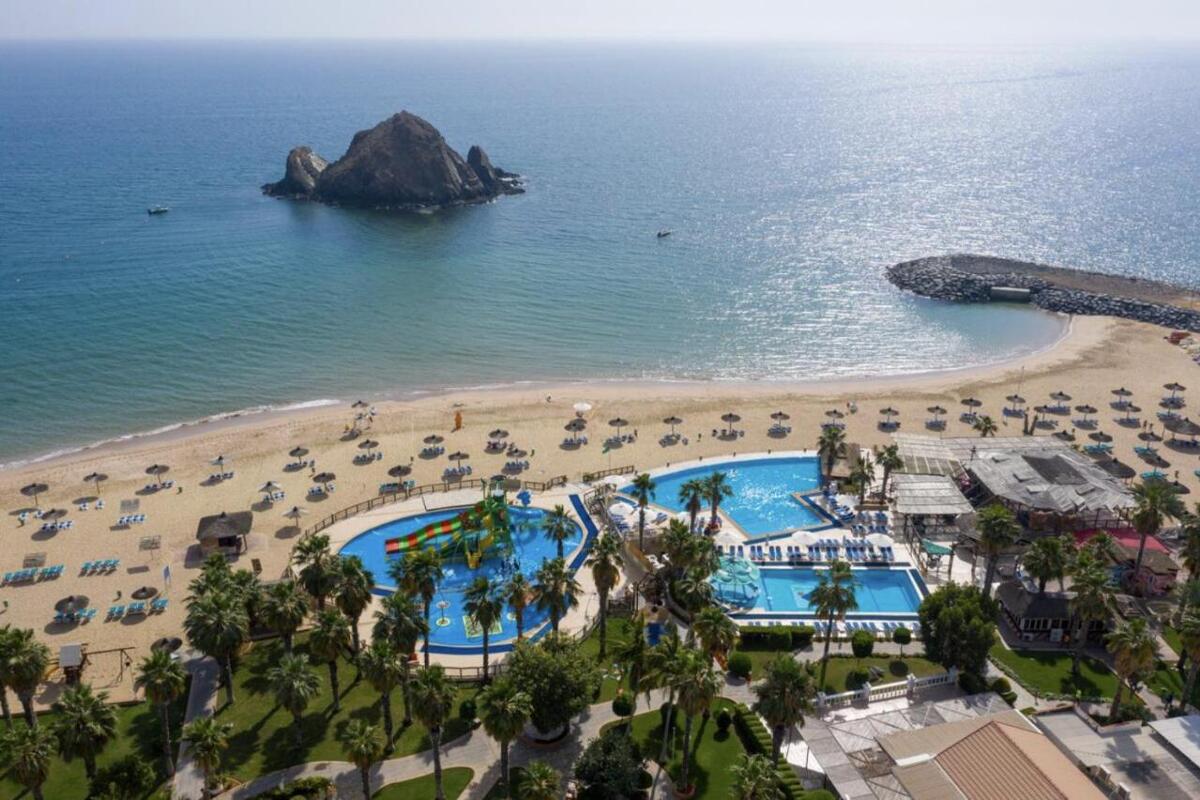 Sandy Beach Hotel & Resort 4* 0