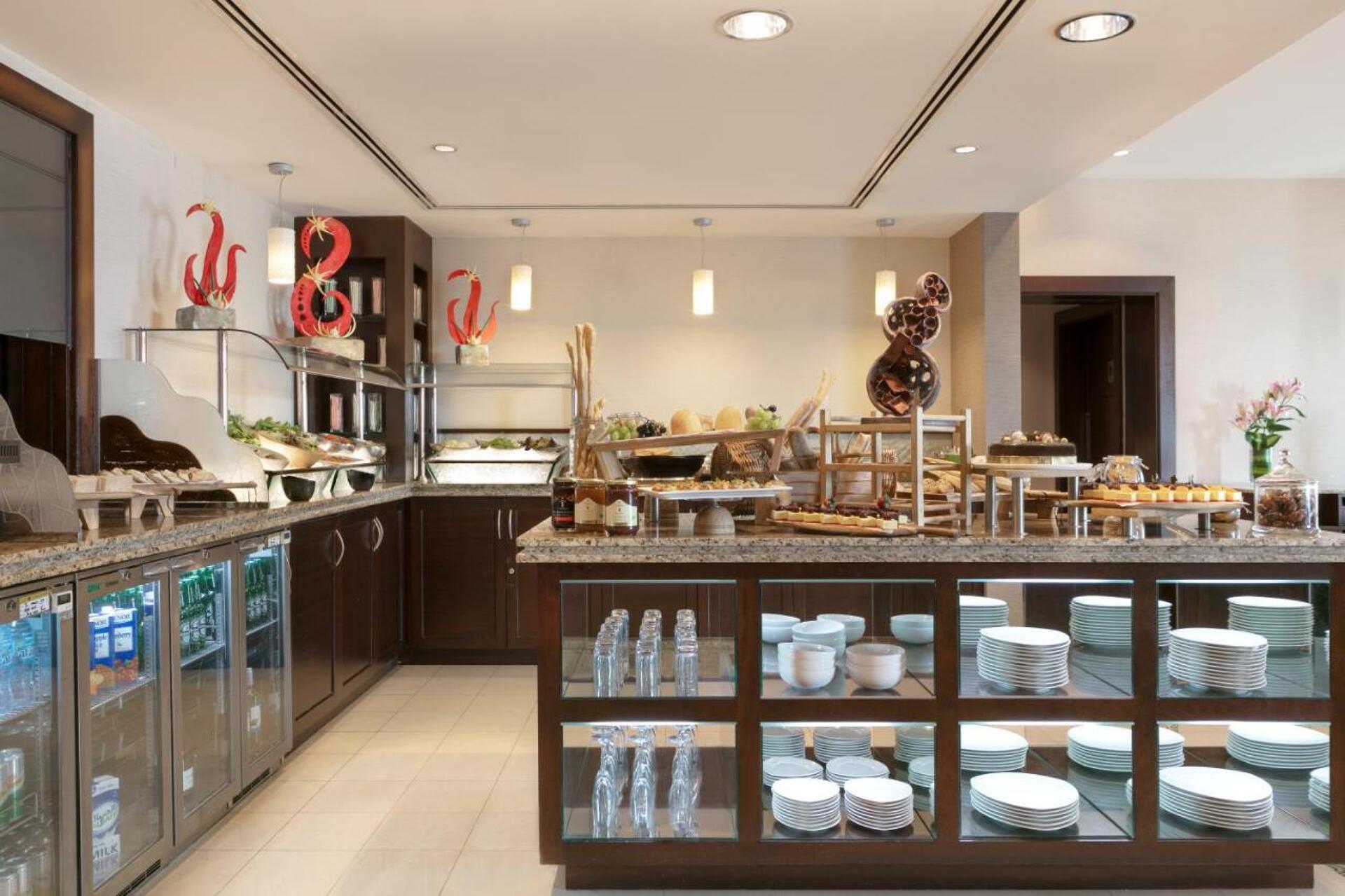 Traders Hotel Qaryat Al Beri Abu Dhabi 4* 3