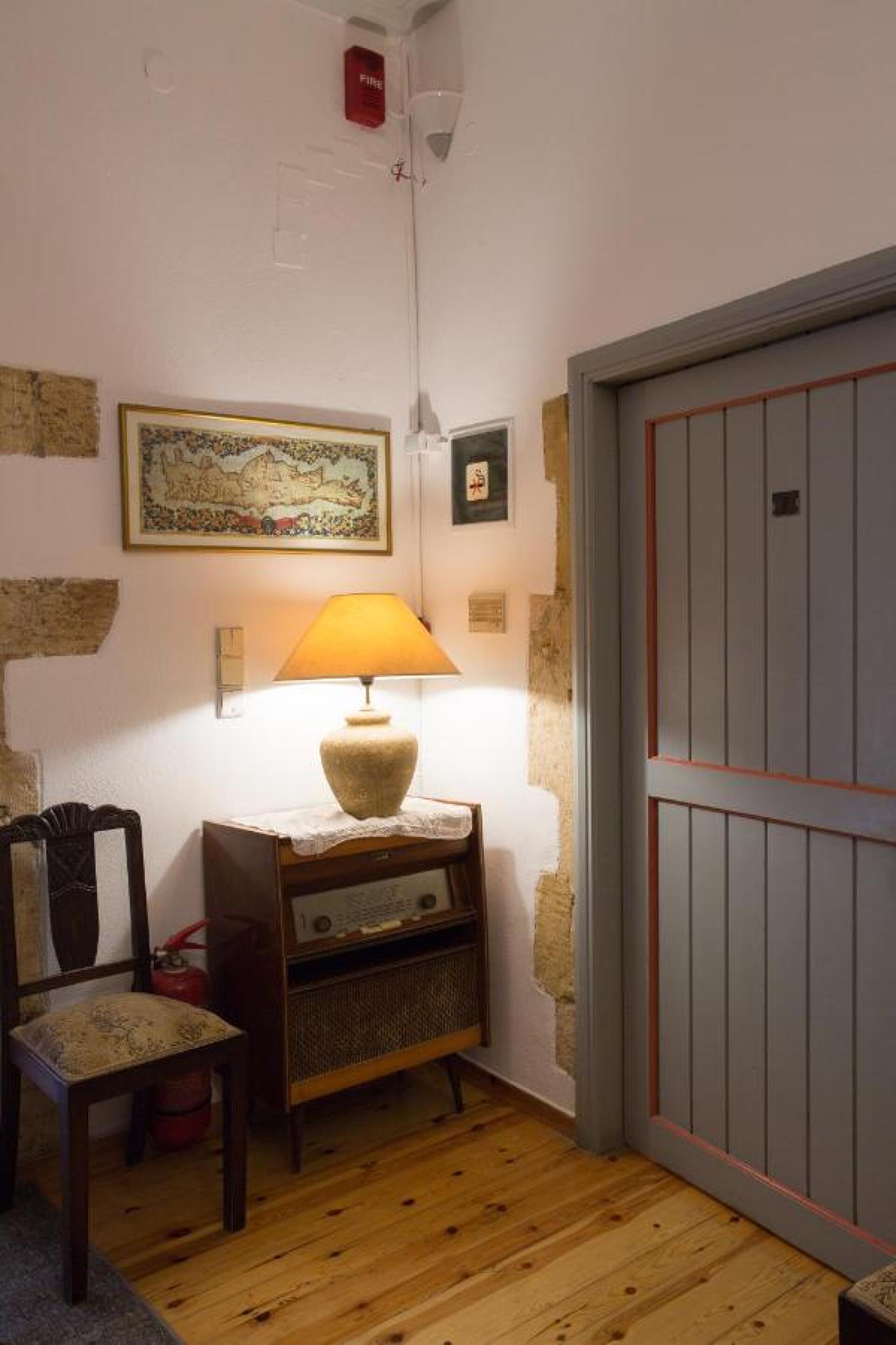 Nostos Hotel 3* 8