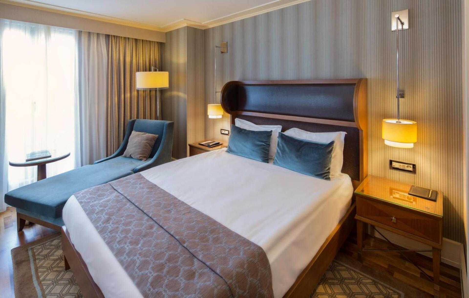 Titanic City Taksim 4* 4
