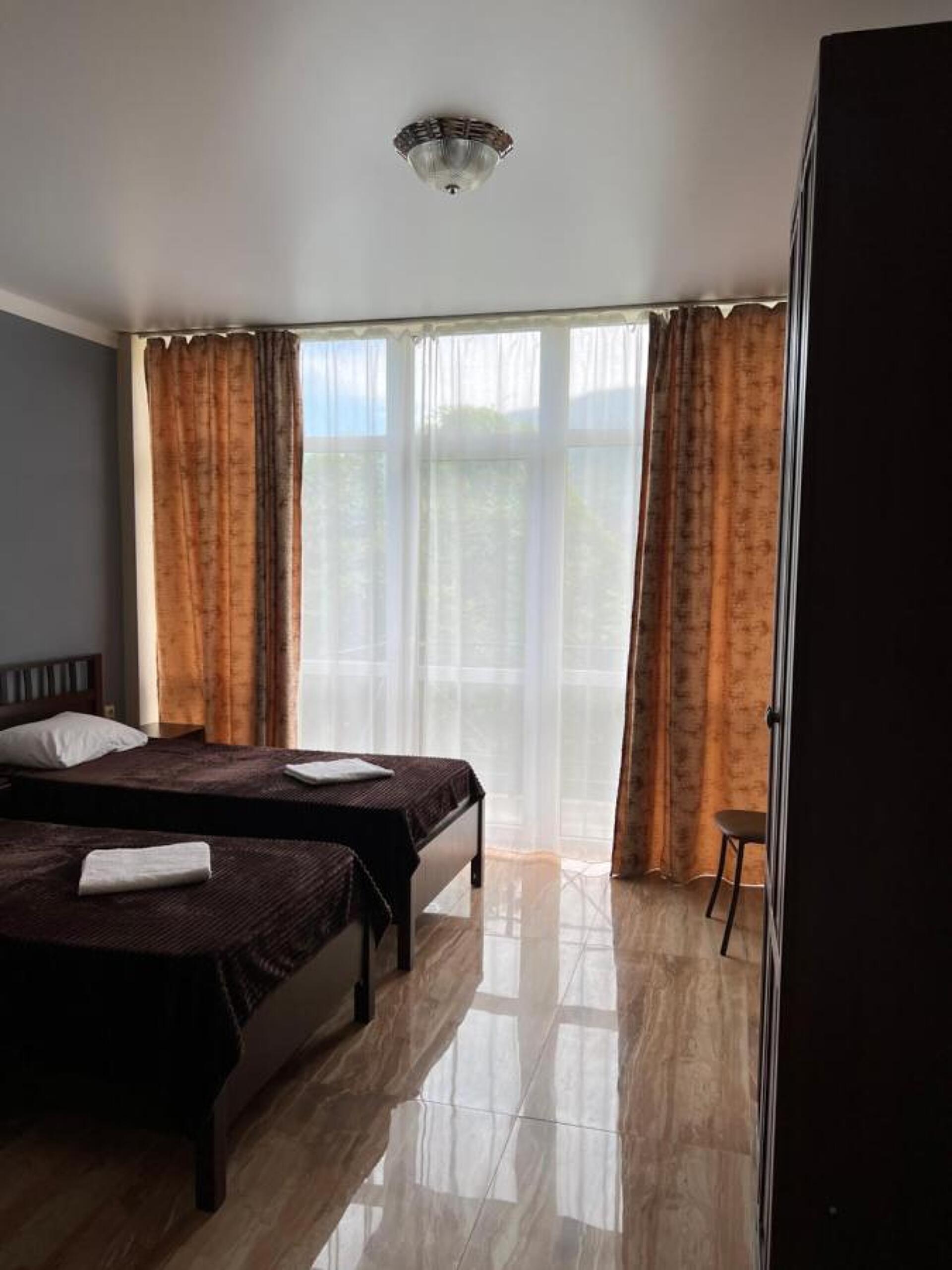 Golden Gagra 28