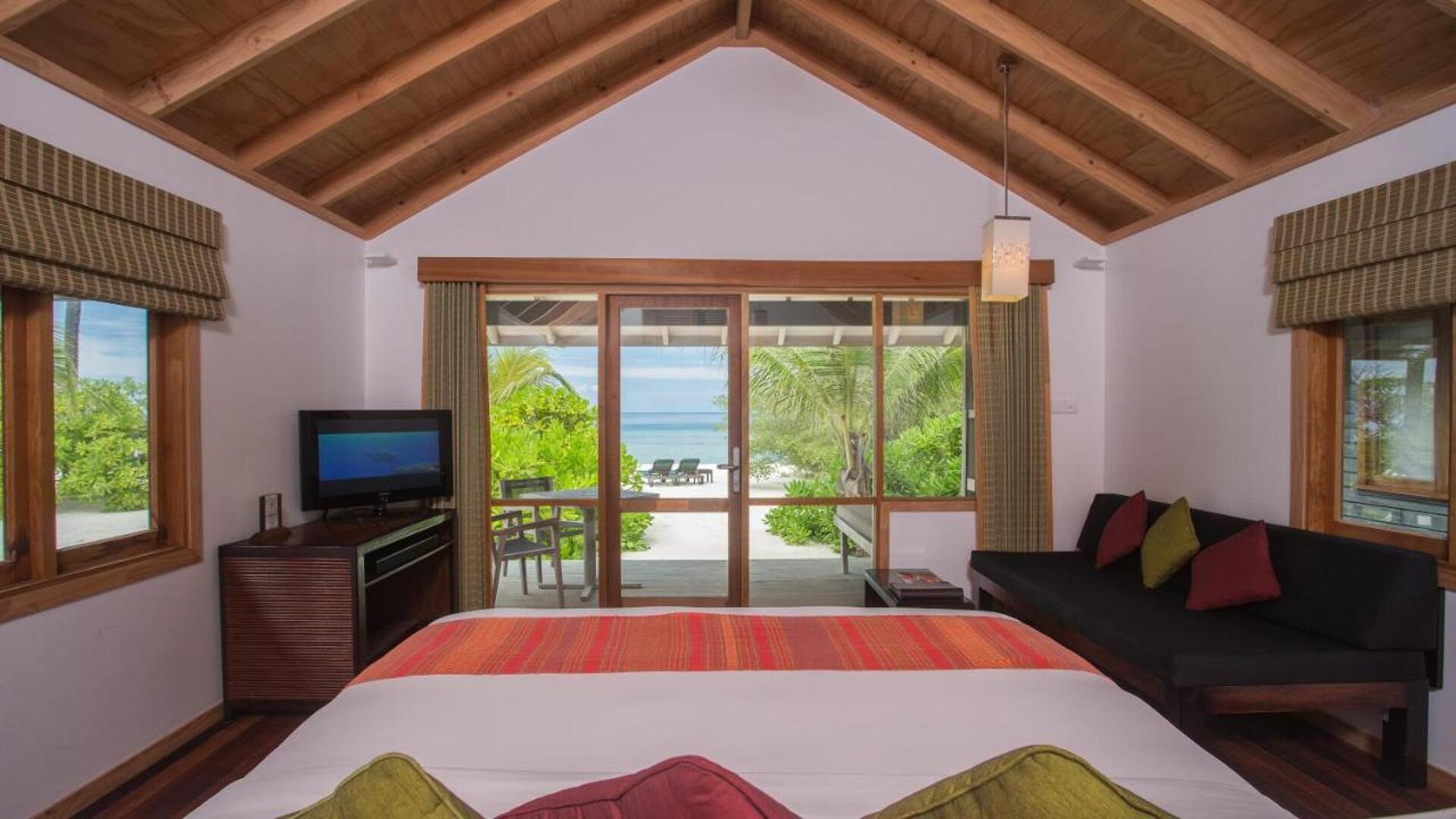 Kuredu Island Resort & Spa 6