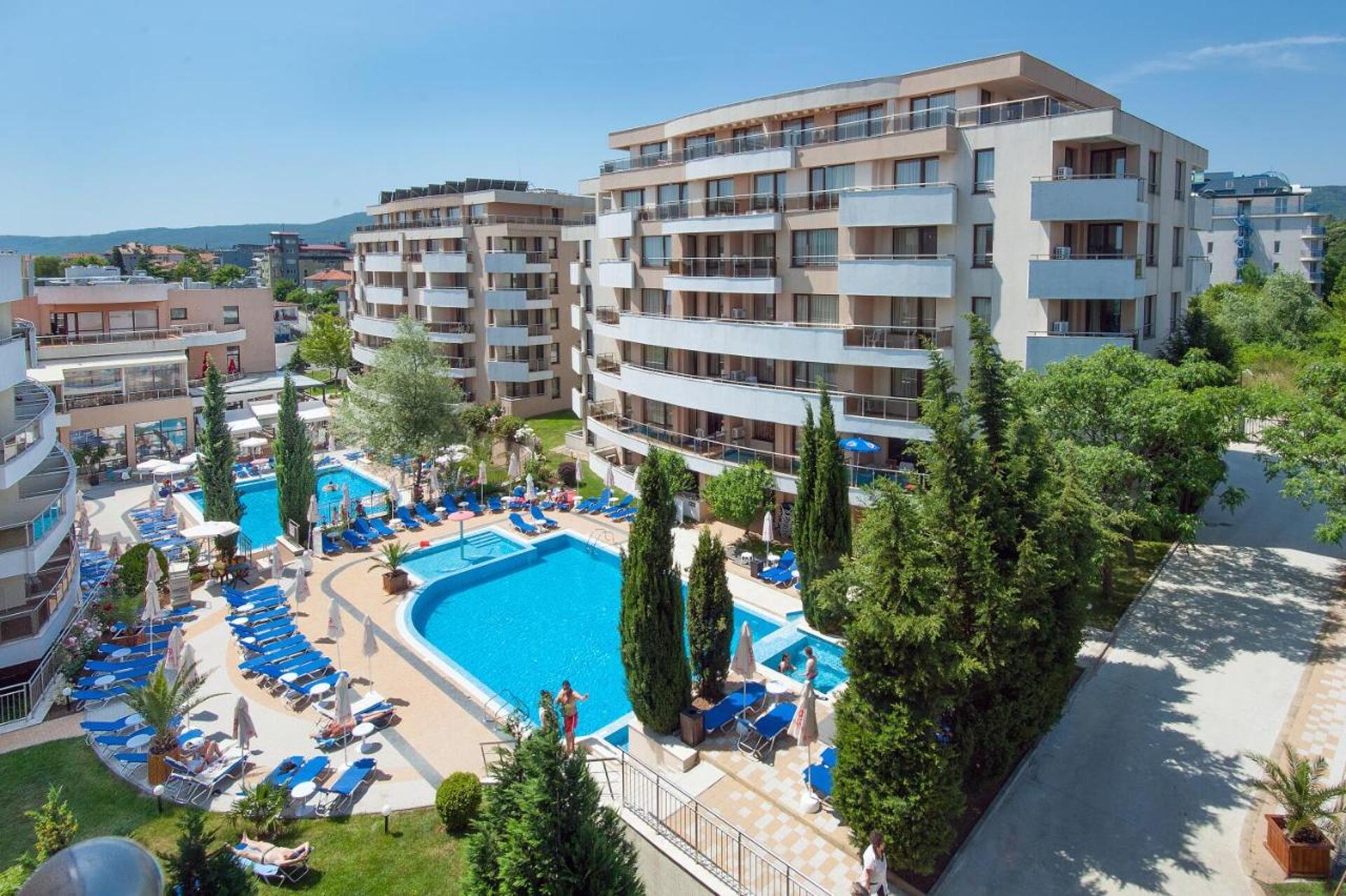 Hermes Club 4* 0