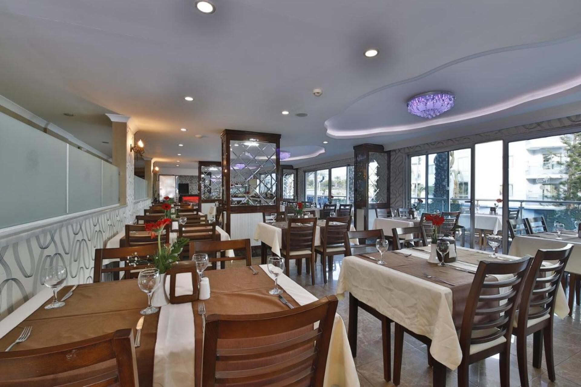 Opia Boutique Hotel 9