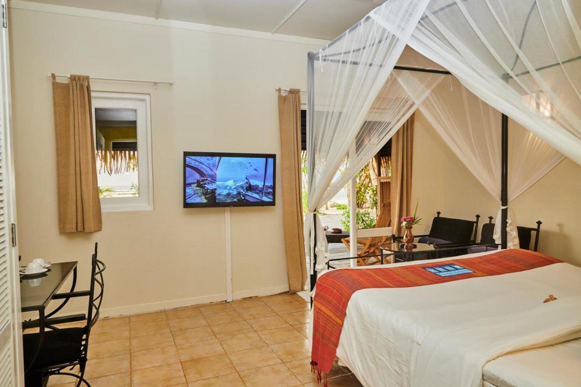 Kuredu Island Resort & Spa 17