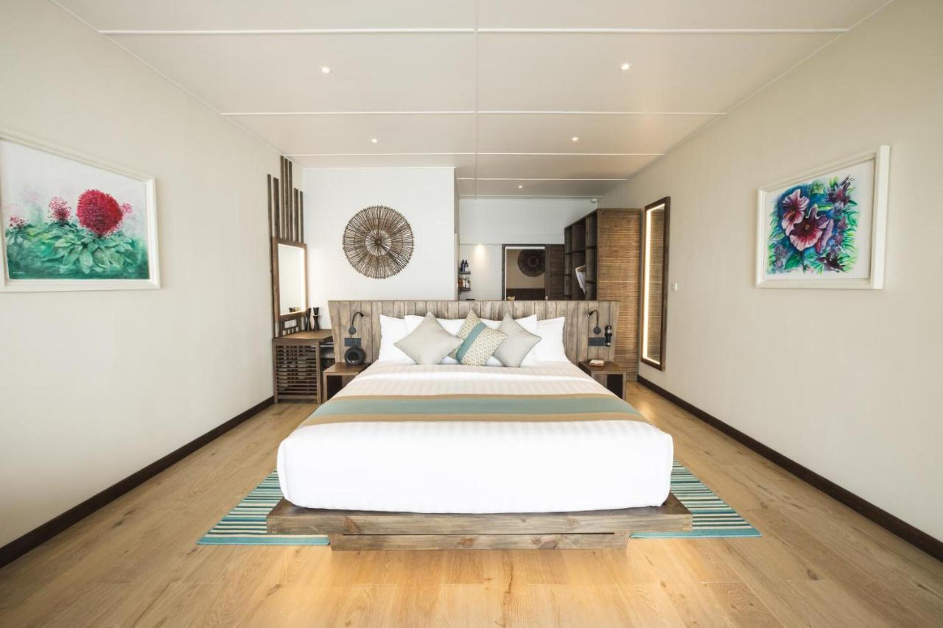 Kuredu Island Resort & Spa 8