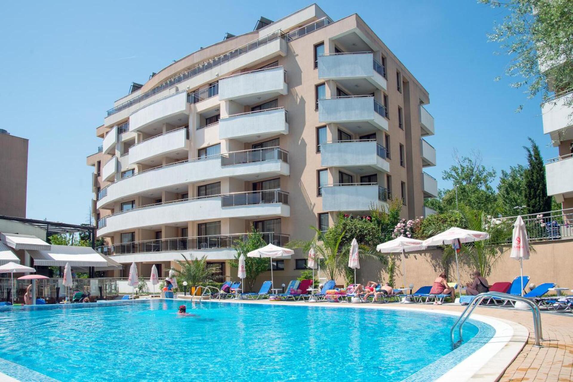Hermes Club 4* 6