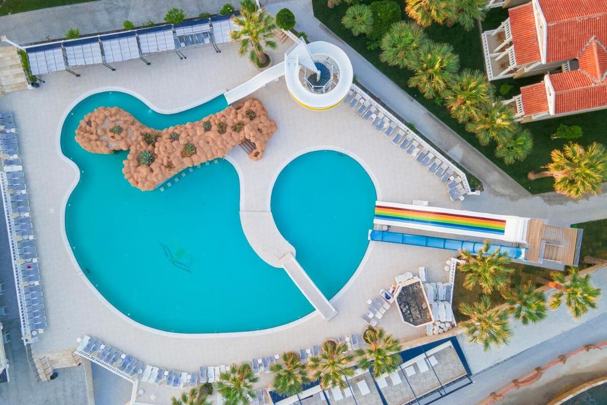 Lucas Didim Resort 5* 1
