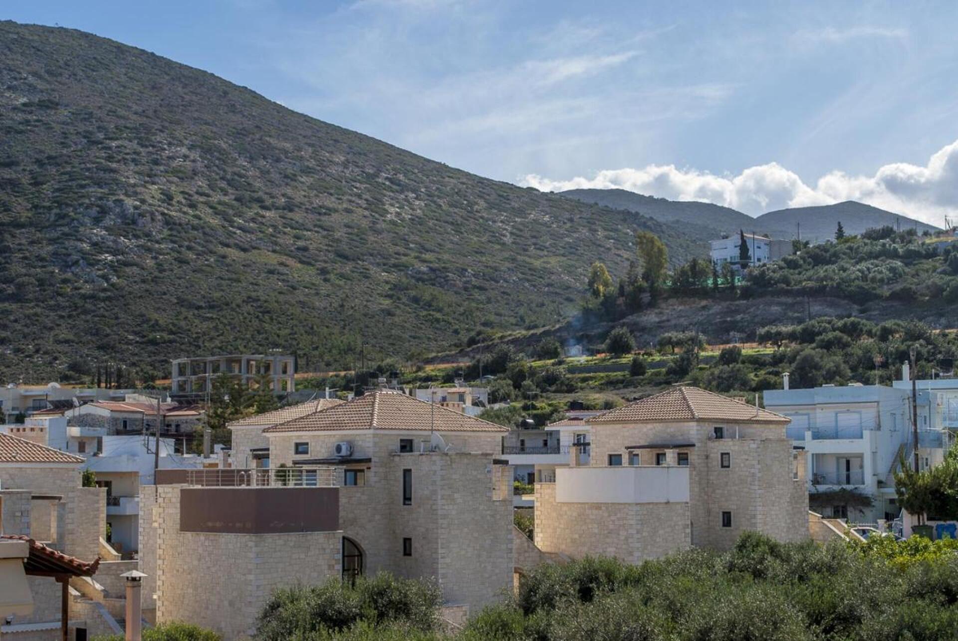 Prinos Apartments 3* 4