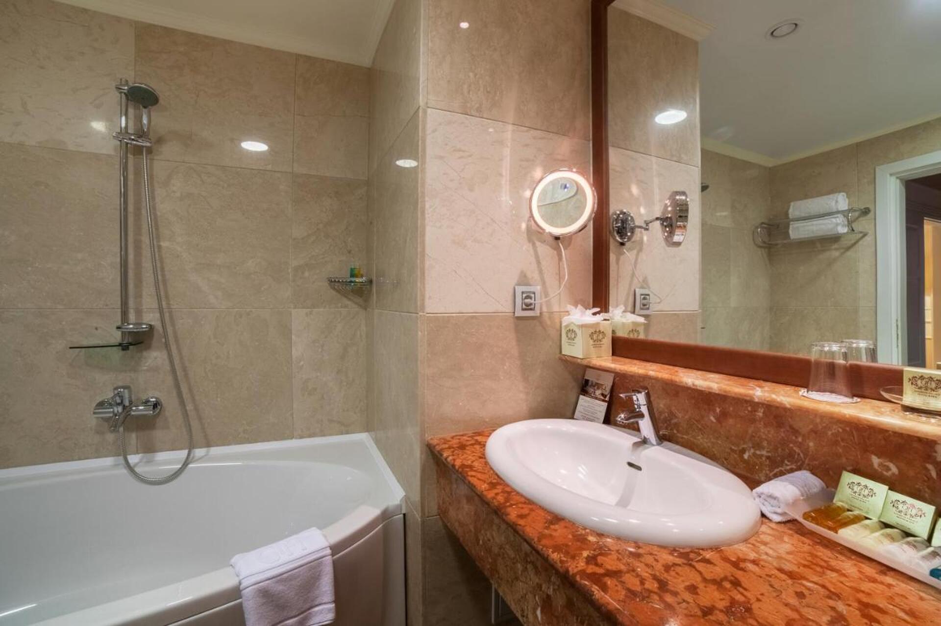 Georgia Palace Hotel & Spa Kobuleti 5* 6