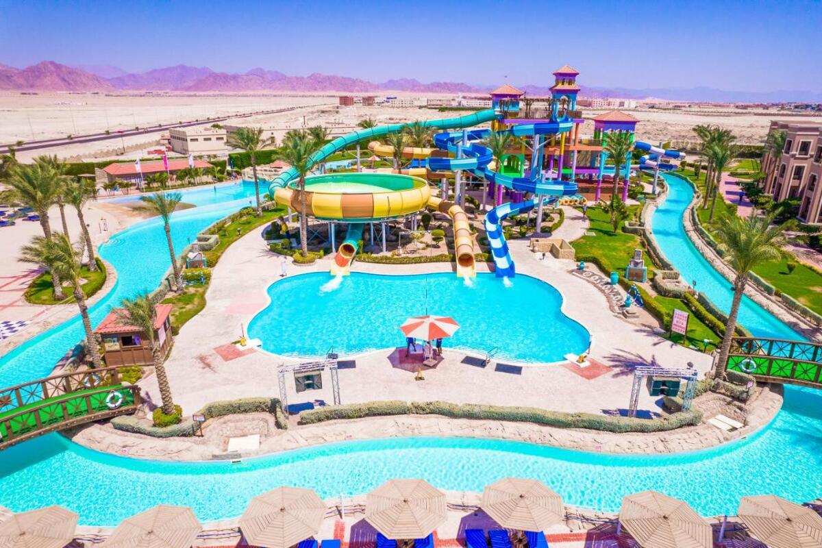 Charmillion Club Aqua Park  5* last