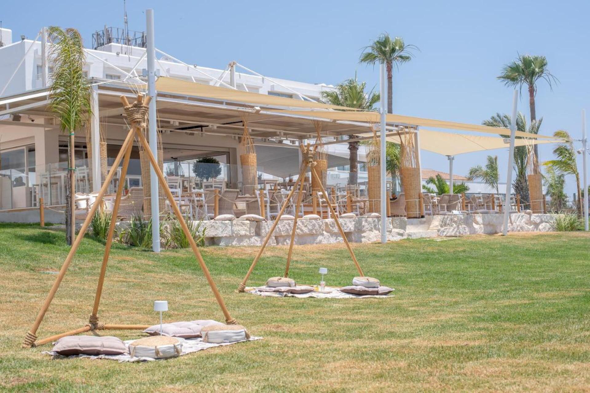 Pierre Anne Beach Hotel 18
