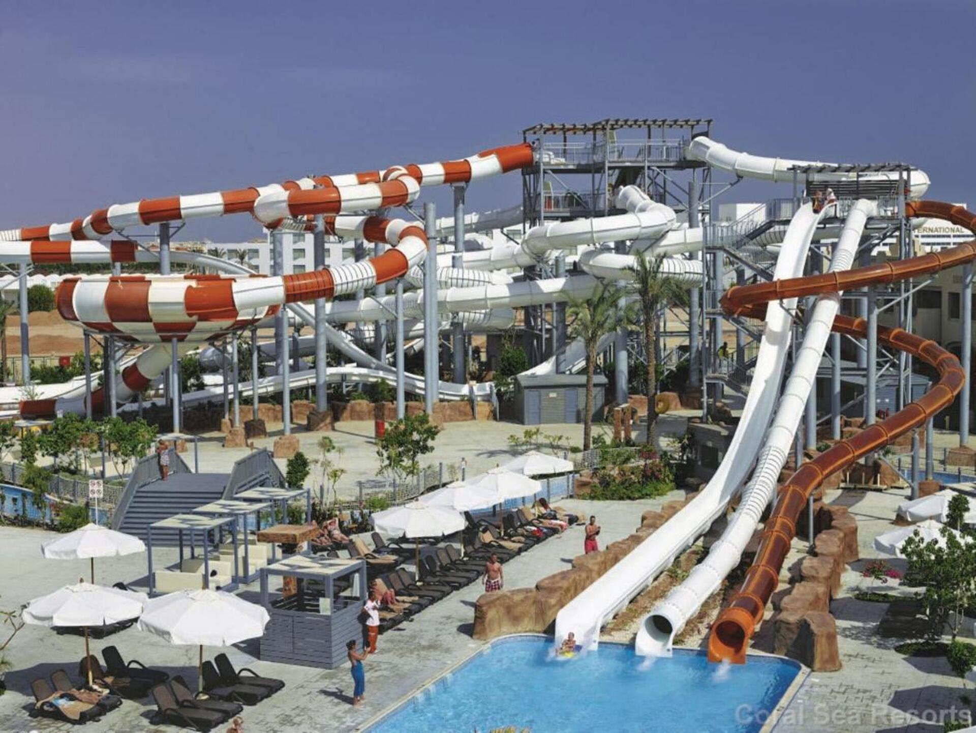 Coral Sea Waterworld 5* 39