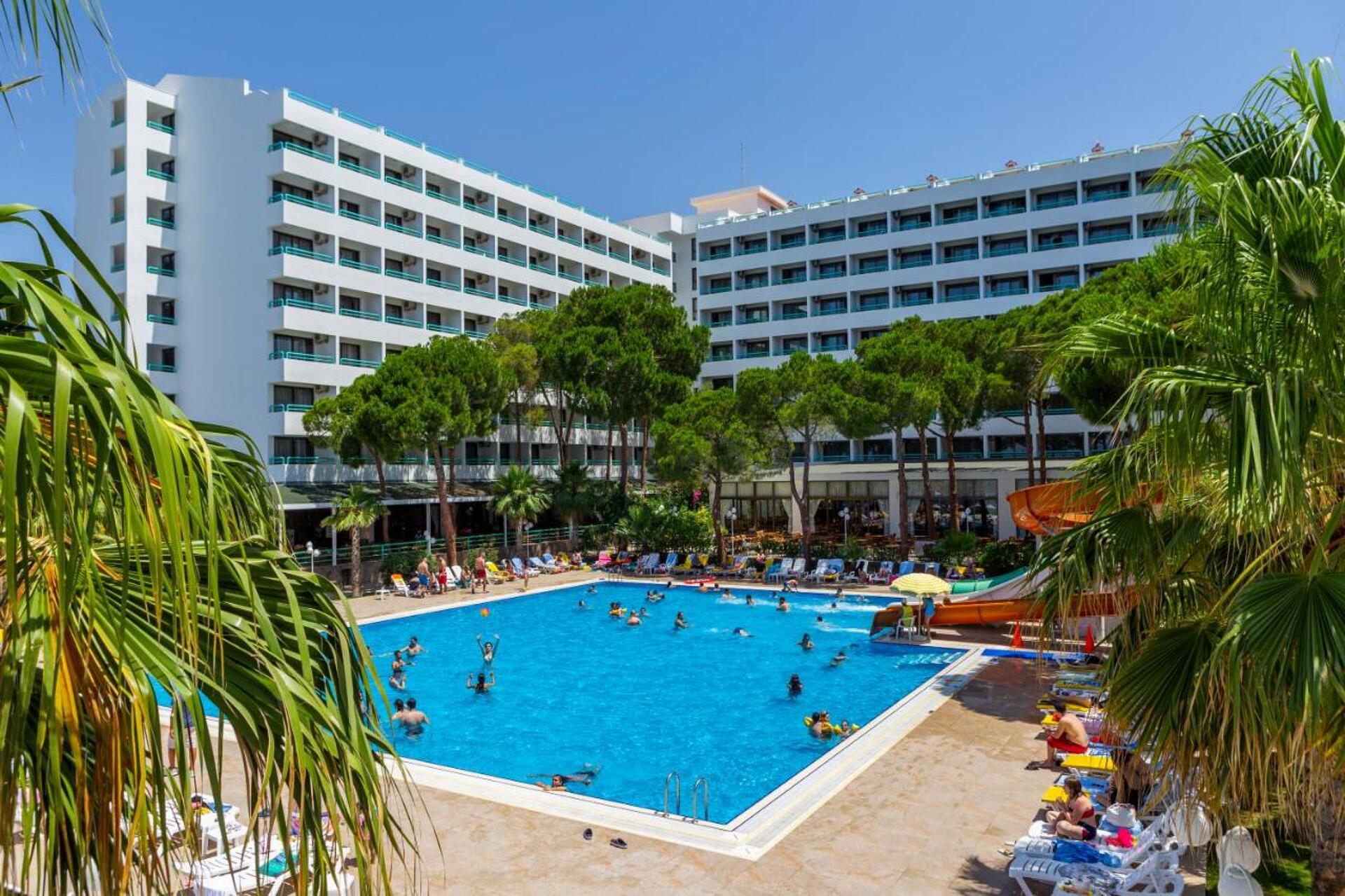 Hotel Grand Efe 0