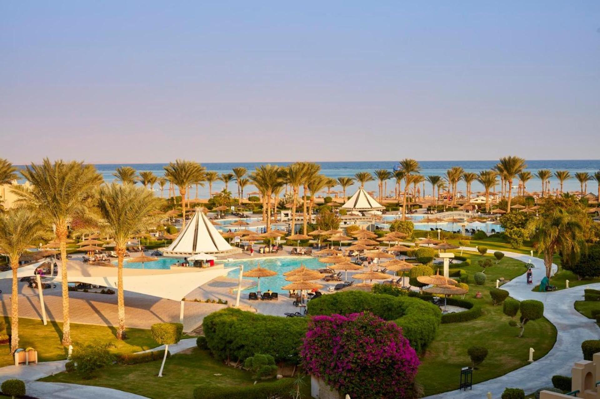 Coral Sea Waterworld 5* 1