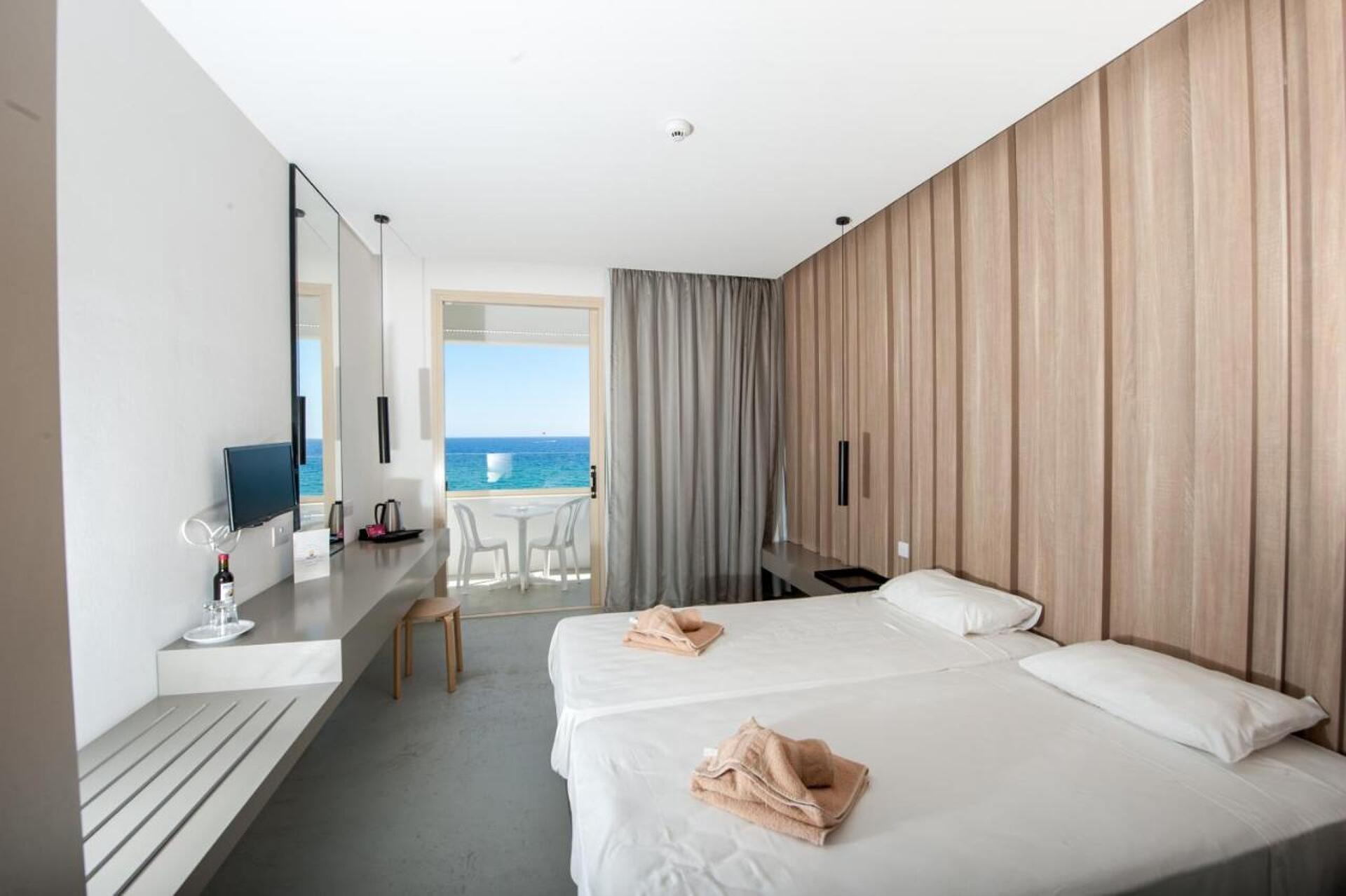 Pierre Anne Beach Hotel 32