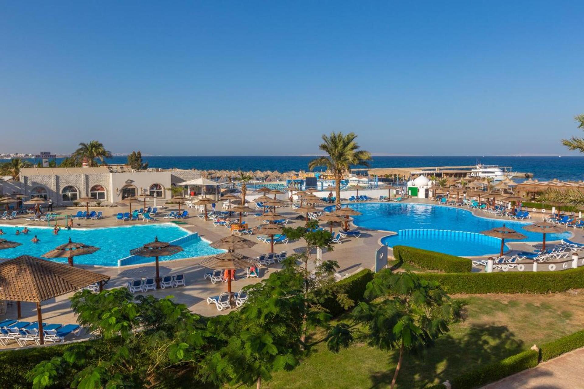 Aladdin Beach Resort 9