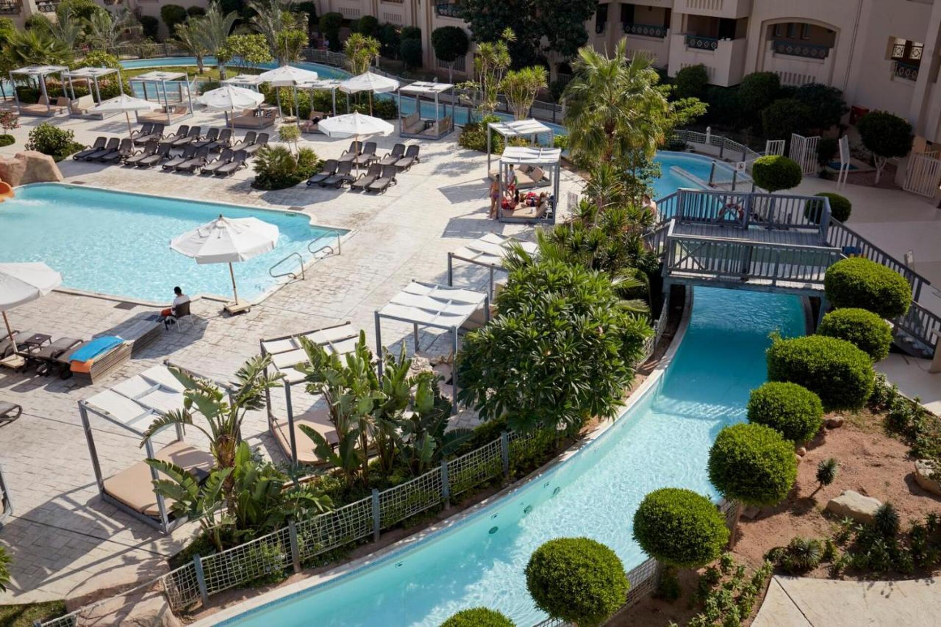 Coral Sea Waterworld 5* 42