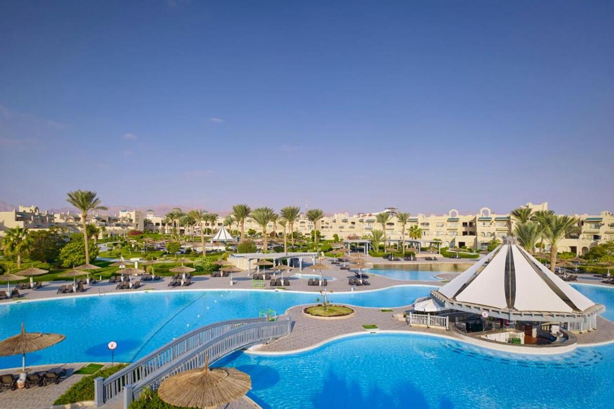 Coral Sea Waterworld 5* 2