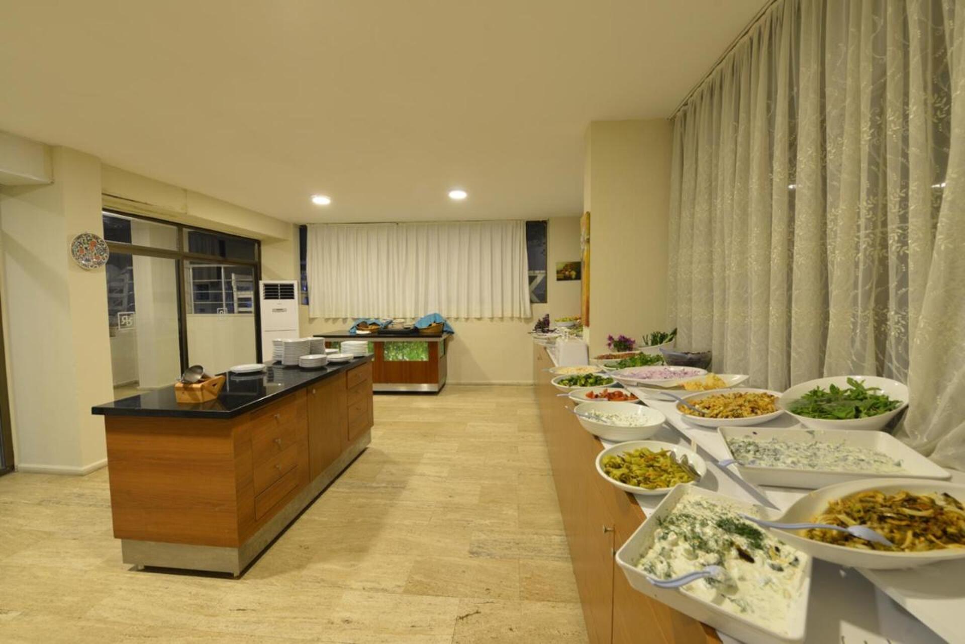 Kaftans City Hotel by RRH&R 3* 3