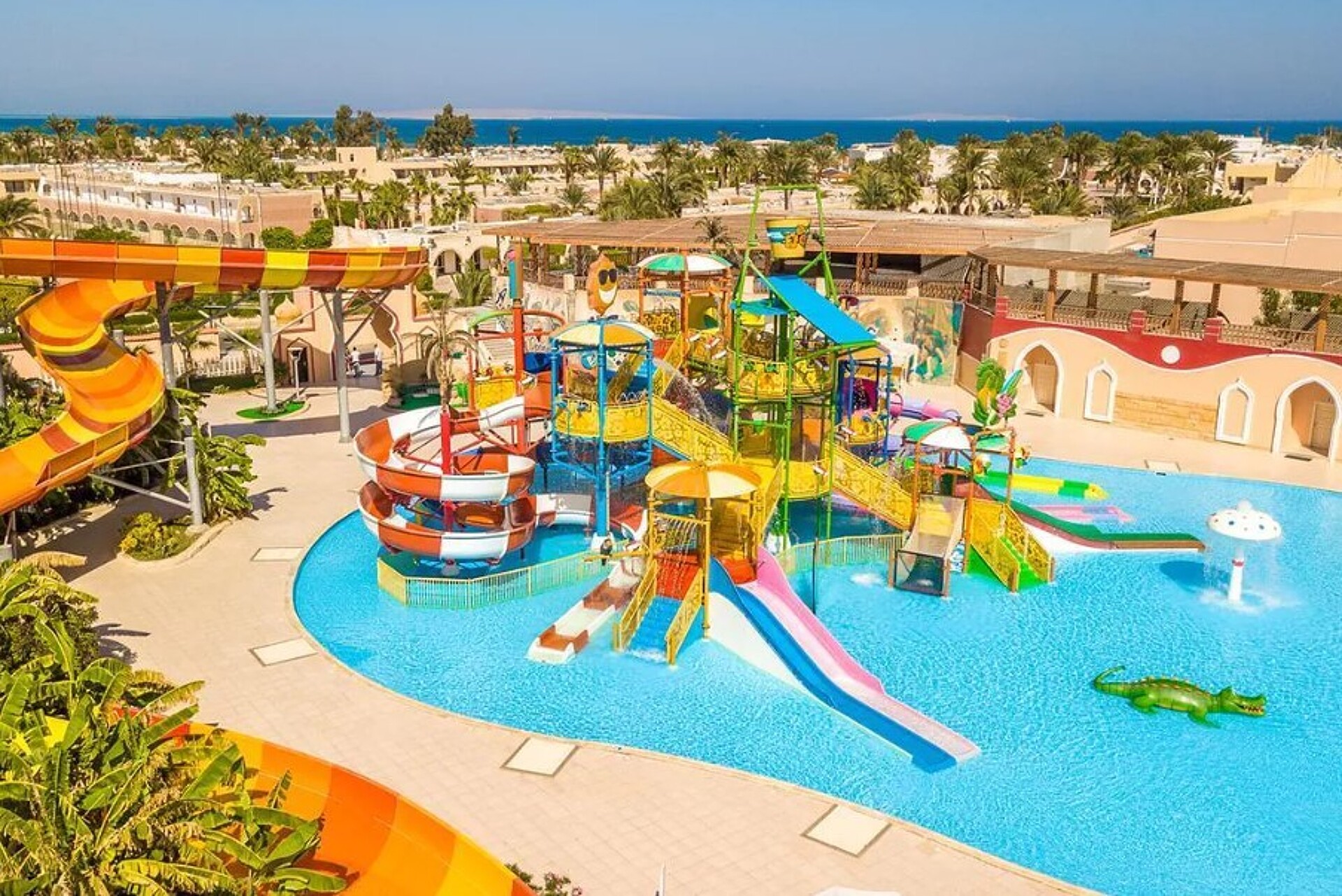Aladdin Beach Resort 4