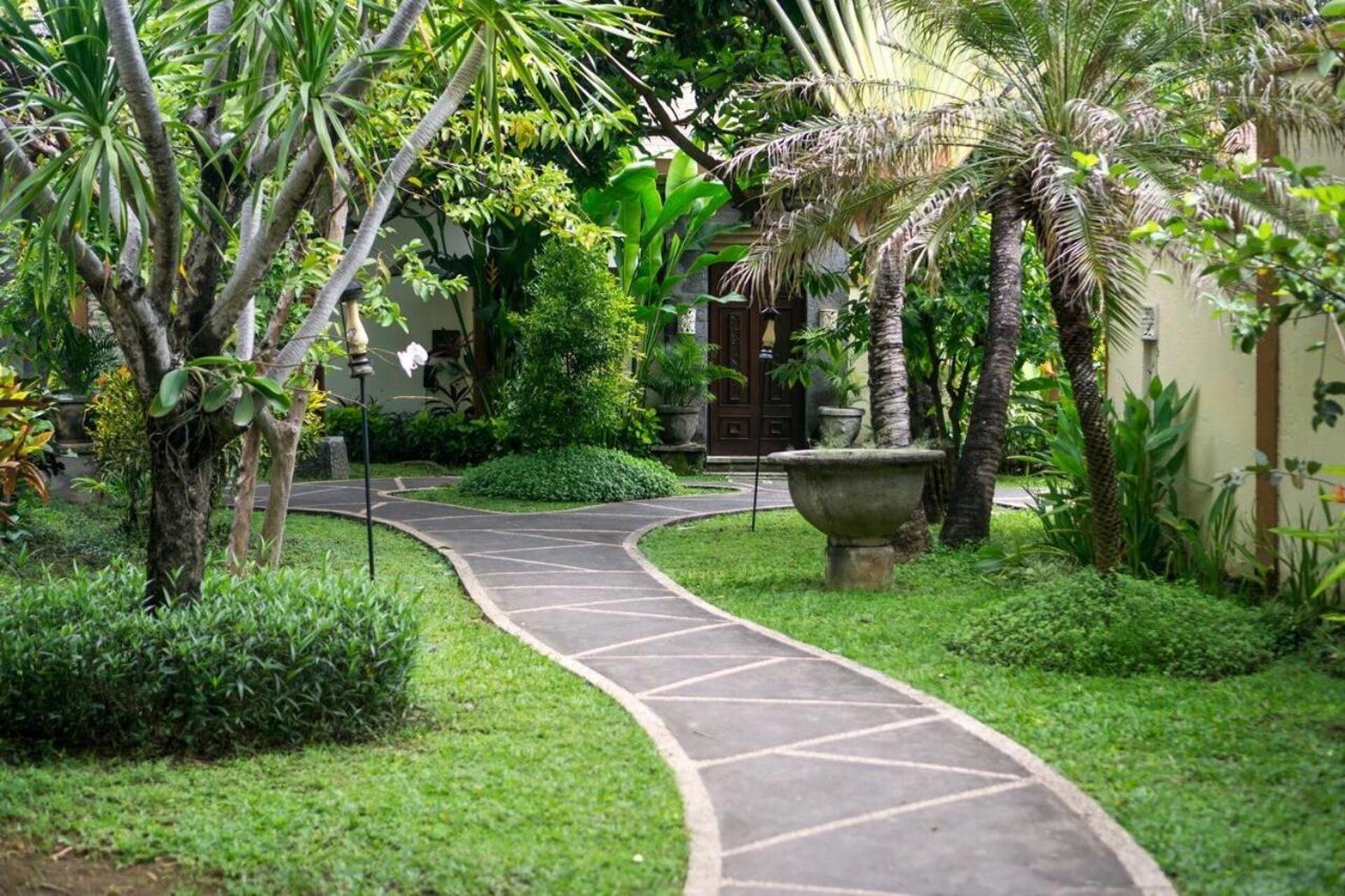 Desamuda Village 4* 10