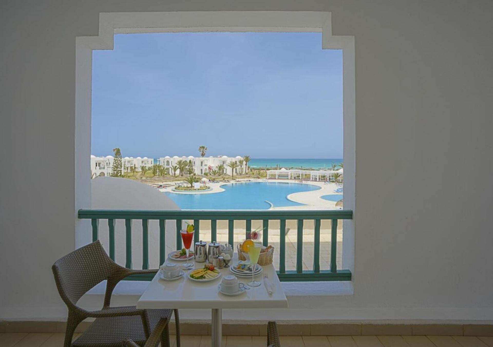 Vincci Helios Beach 4* 2
