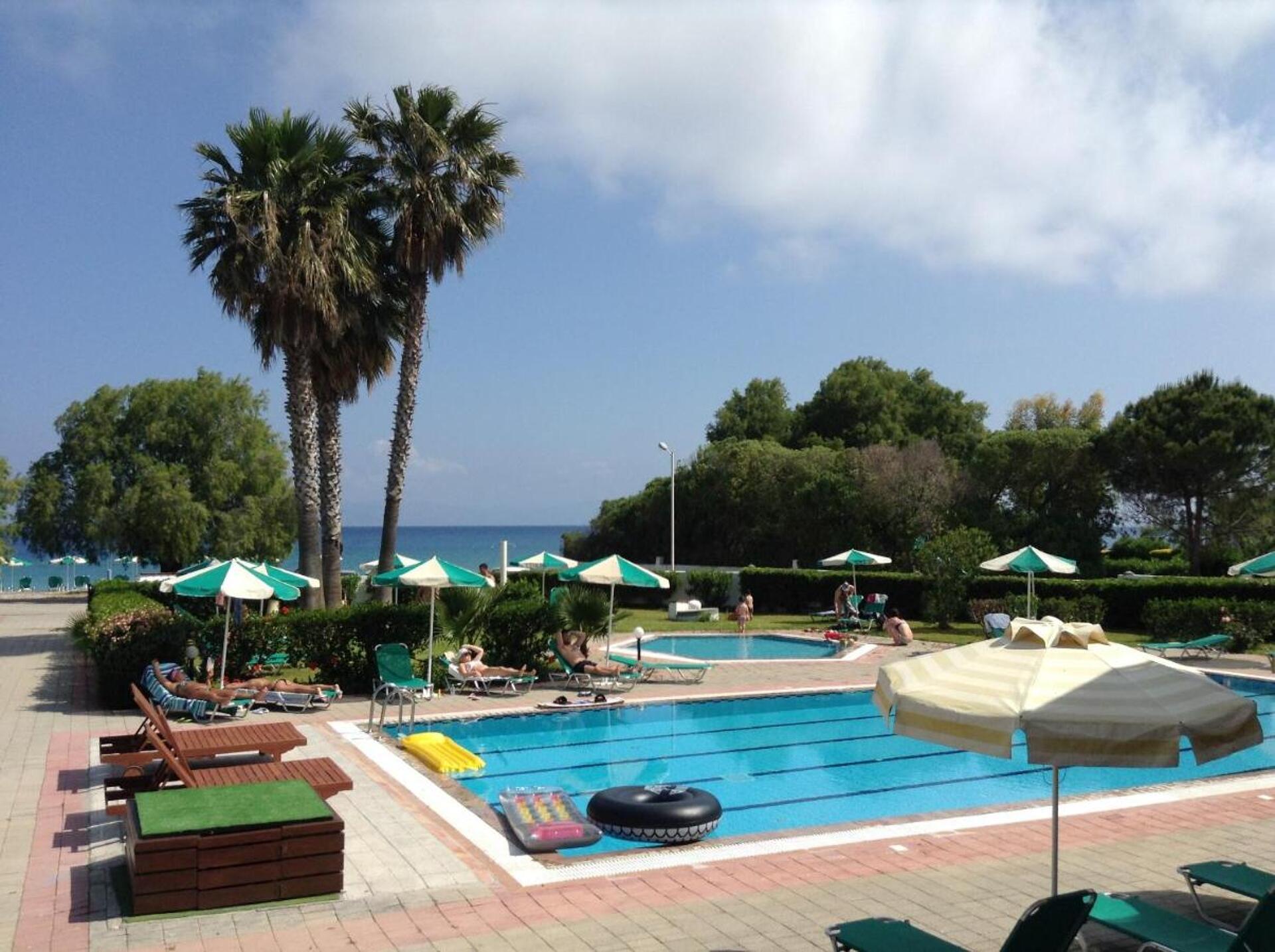 Pylea Beach 3* 8