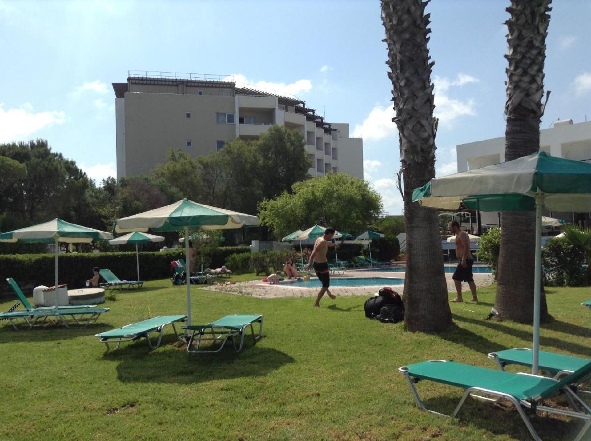 Pylea Beach 3* 33
