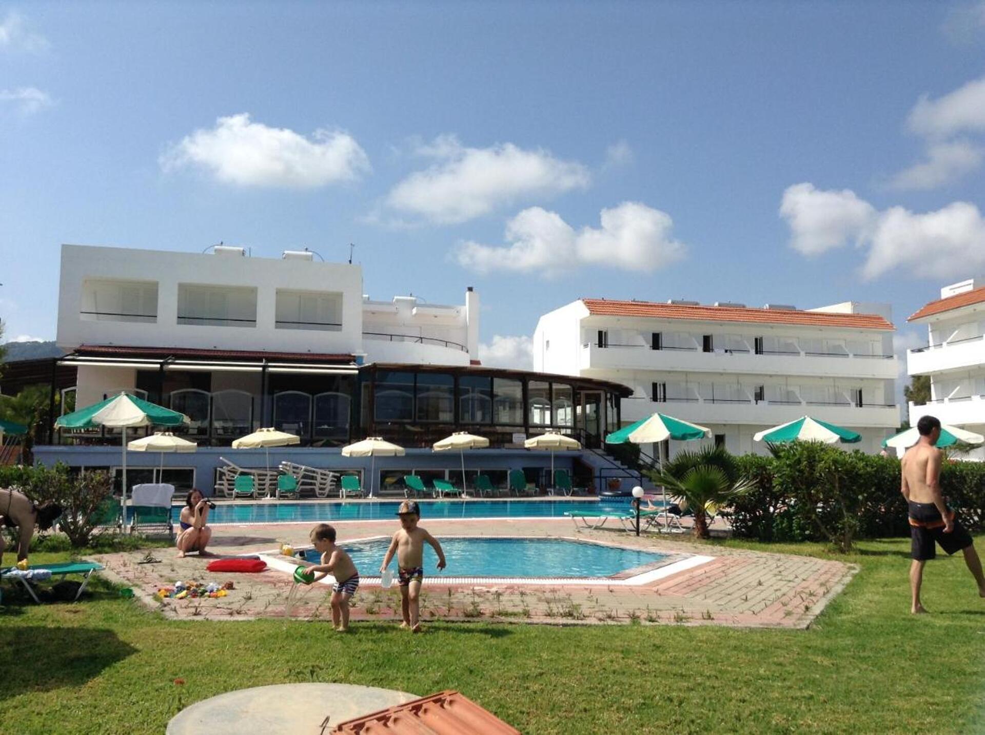 Pylea Beach 3* 32