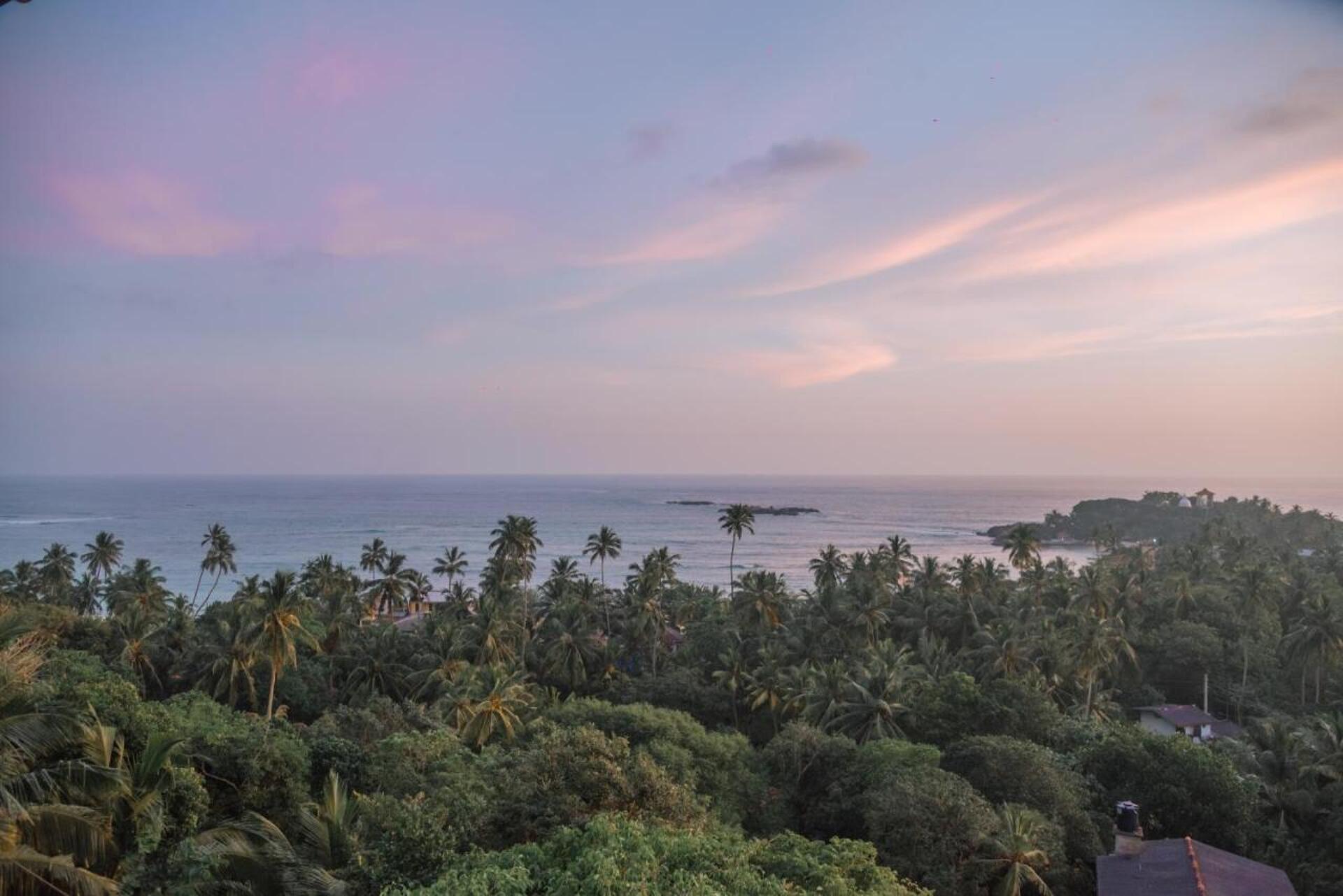 Rock House Unawatuna 3* 20