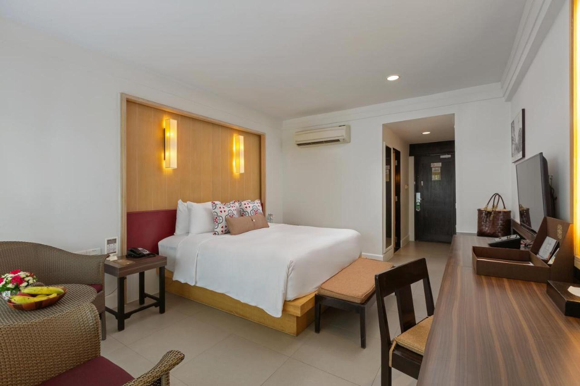 Sawaddi Patong Resort & Spa 23