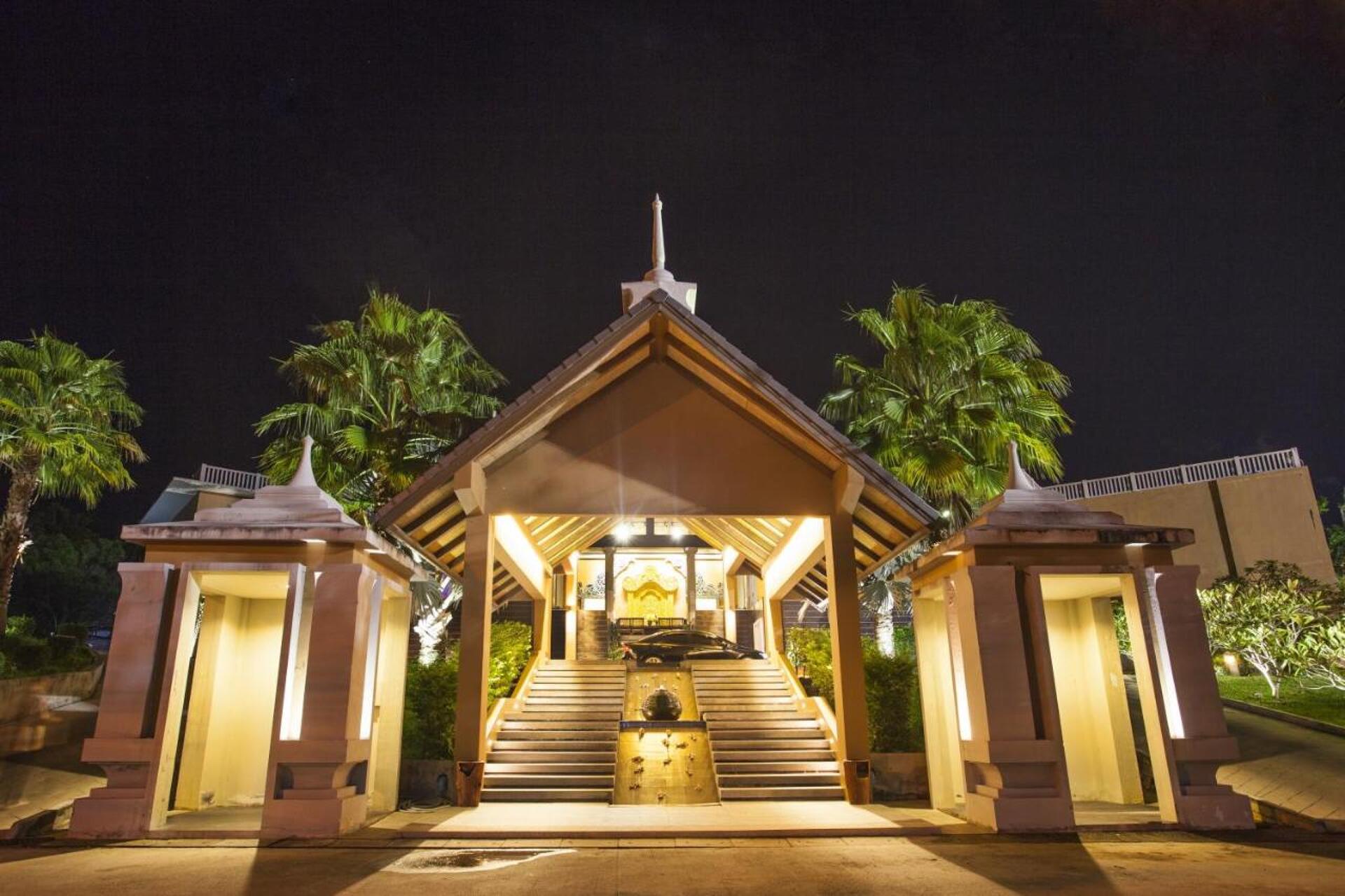 Rawai Palm Beach Resort 4* 23
