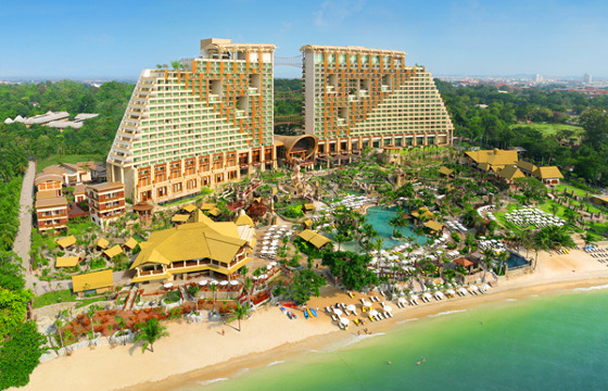Centara Grand Mirage Beach Resort