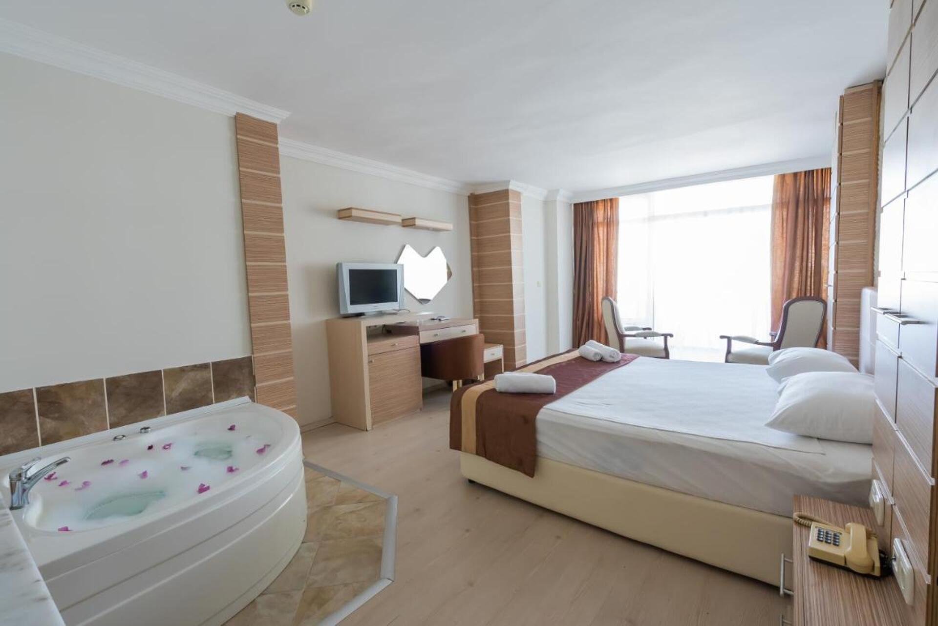 Hotel Caprea Beach 4* 36