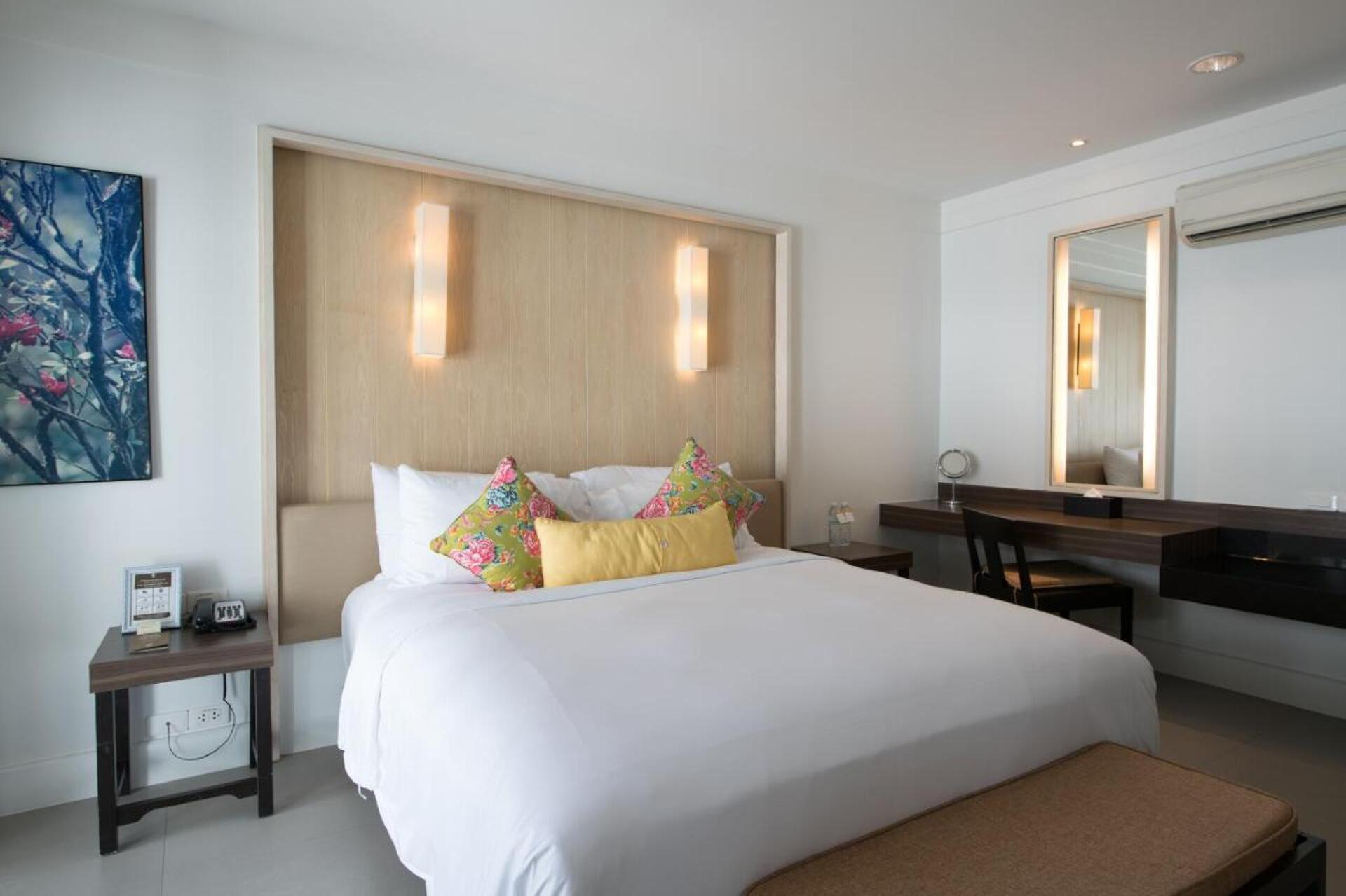 Sawaddi Patong Resort & Spa 15