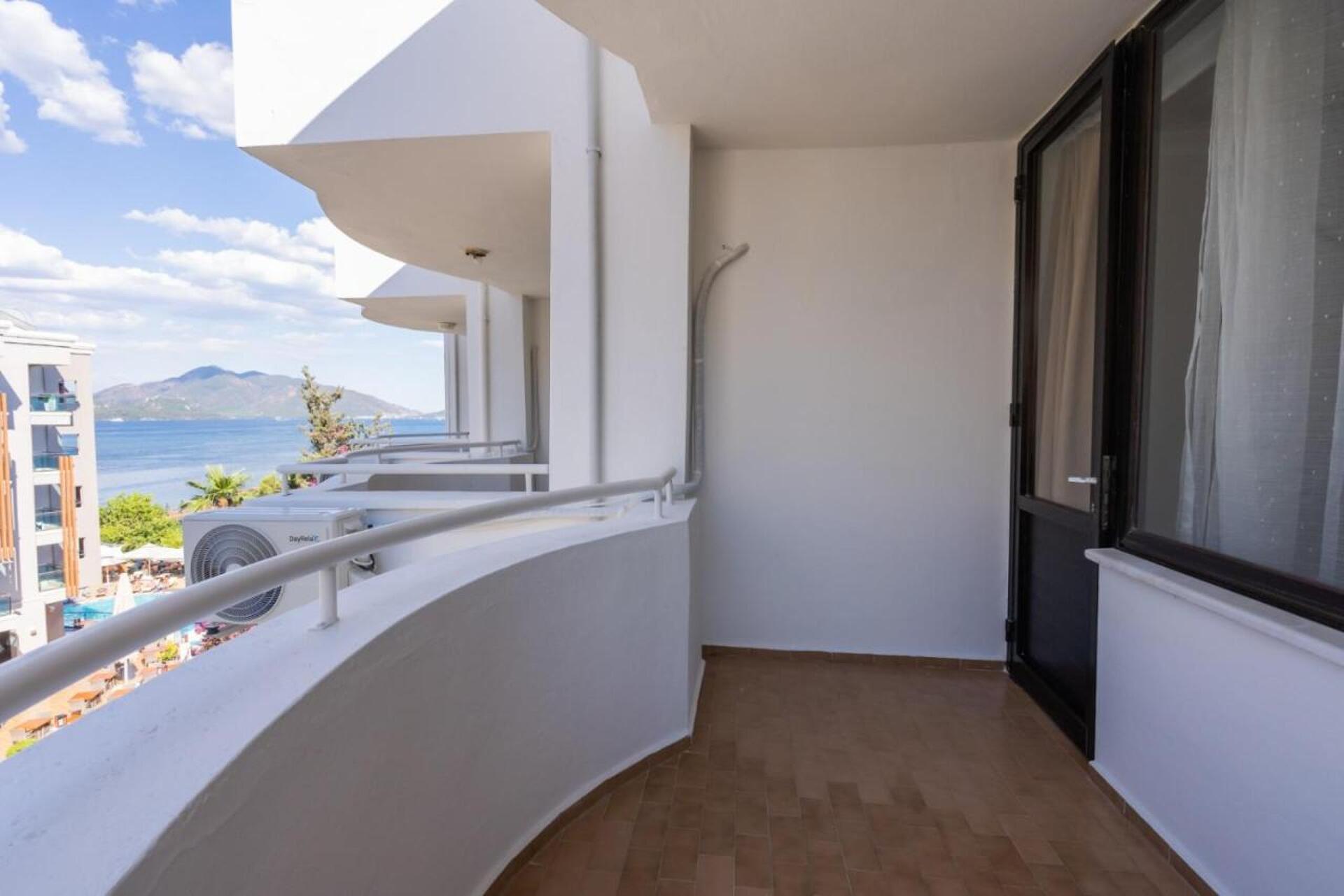 Hotel Caprea Beach 4* 23